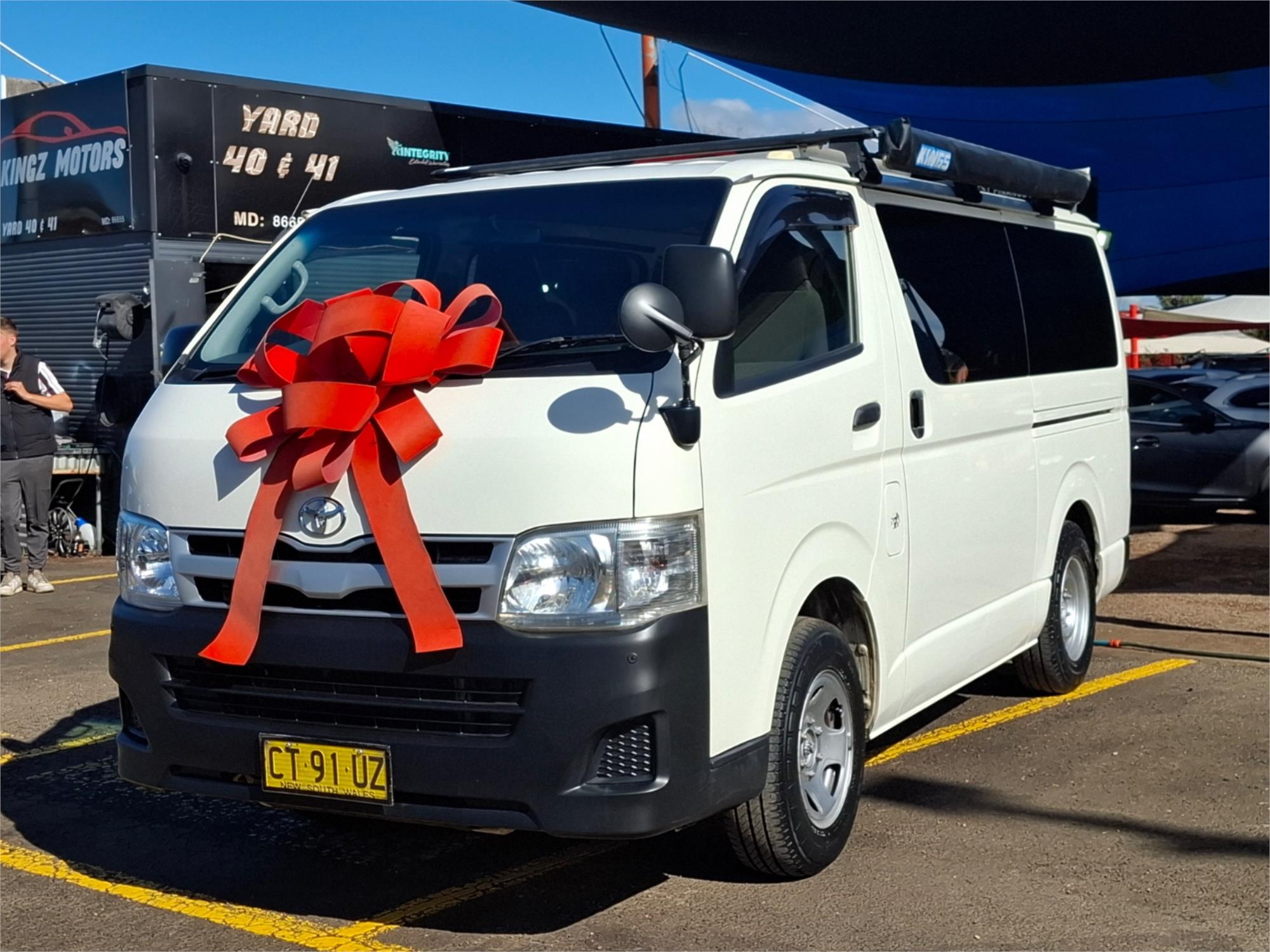 2012 TOYOTA HIACE KDH201R MY11 UPGRADE LWB 4 SP AUTOMATIC 4D VAN