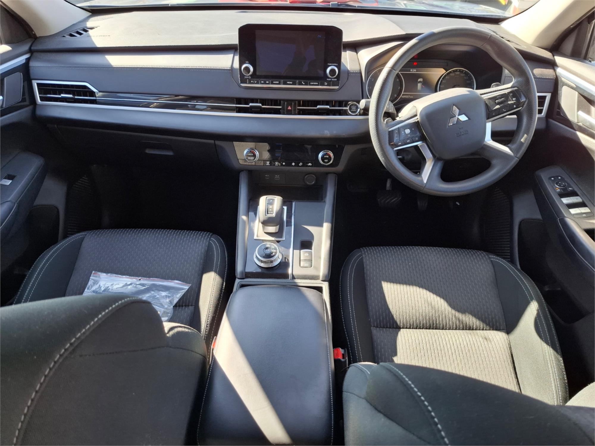 2023 MITSUBISHI OUTLANDER ZM MY23 ES 7 SEAT (2WD) CVT AUTO 8 SPEED 4D WAGON
