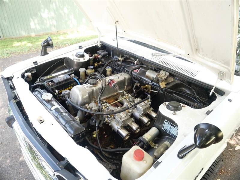 1971 DATSUN BLUEBIRD SSS MANUAL COUPE