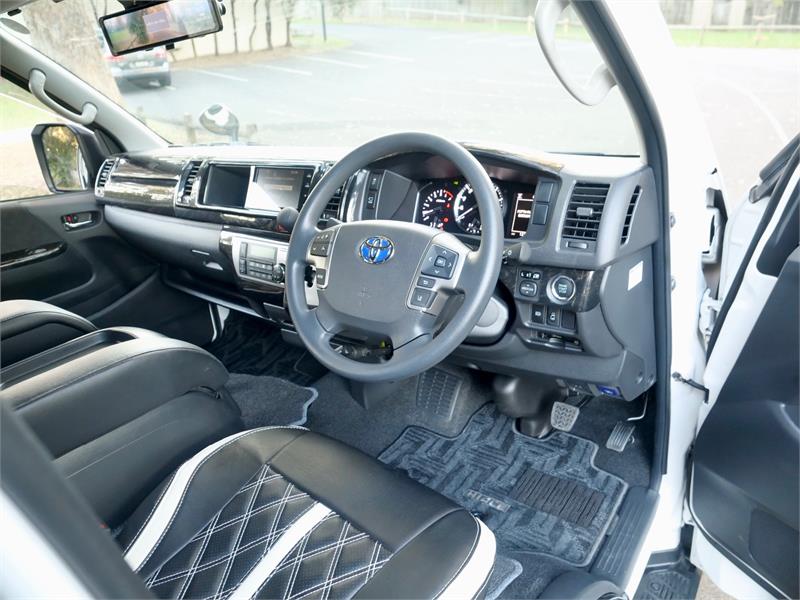 2020 TOYOTA HIACE TRH219R MY20 UPGRADE AUTOMATIC BUS