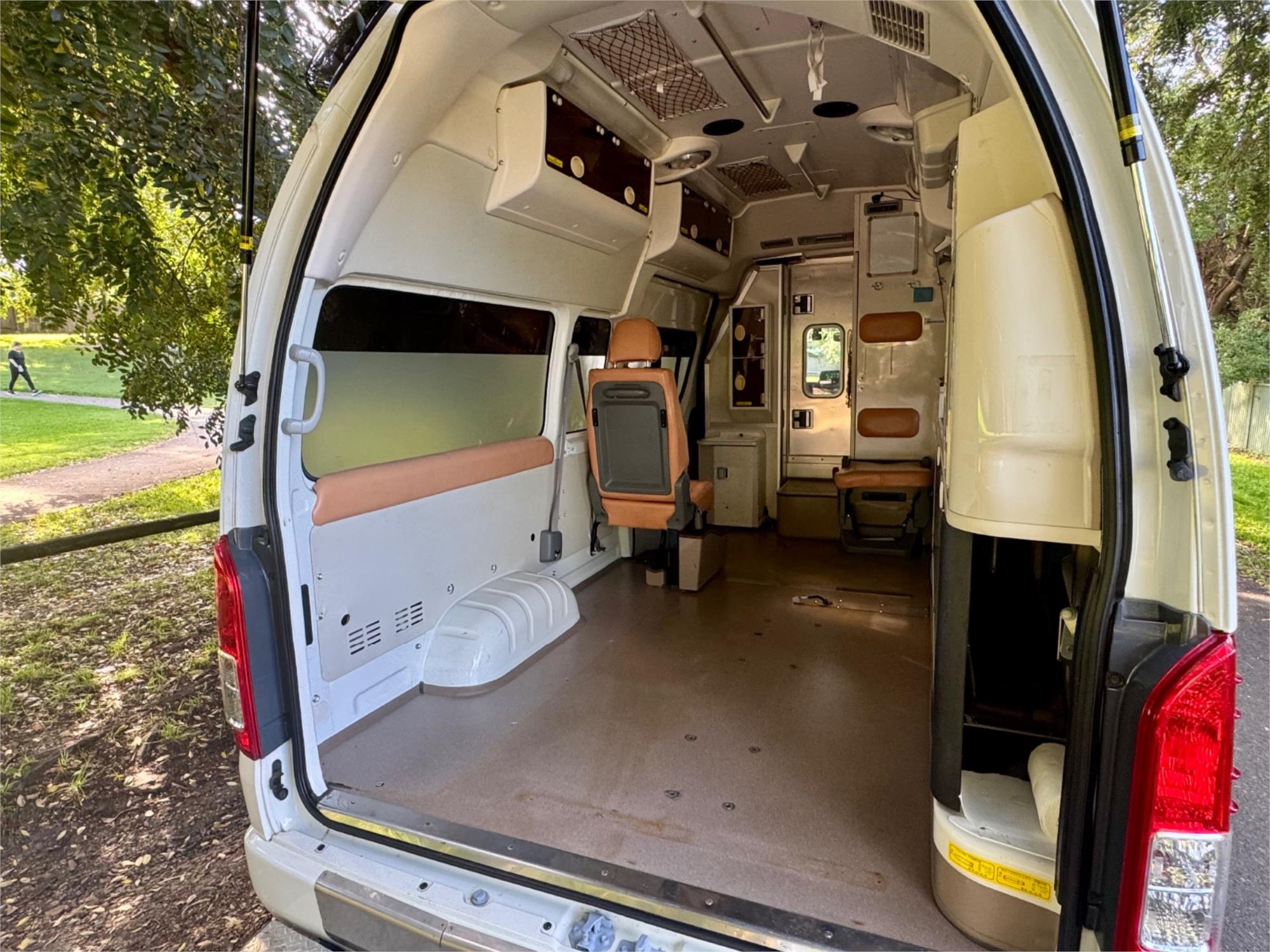 2015 TOYOTA HIACE TRH226 AUTOMATIC VAN