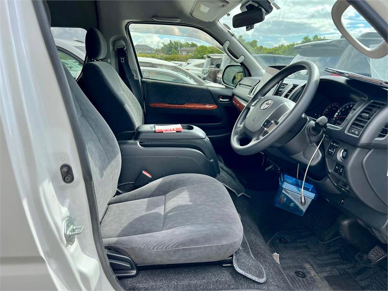 2018 TOYOTA HIACE TRH229 GRAND CABIN WAGON