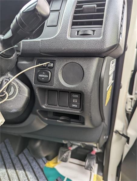 2015 TOYOTA HIACE TRH226 AUTOMATIC VAN