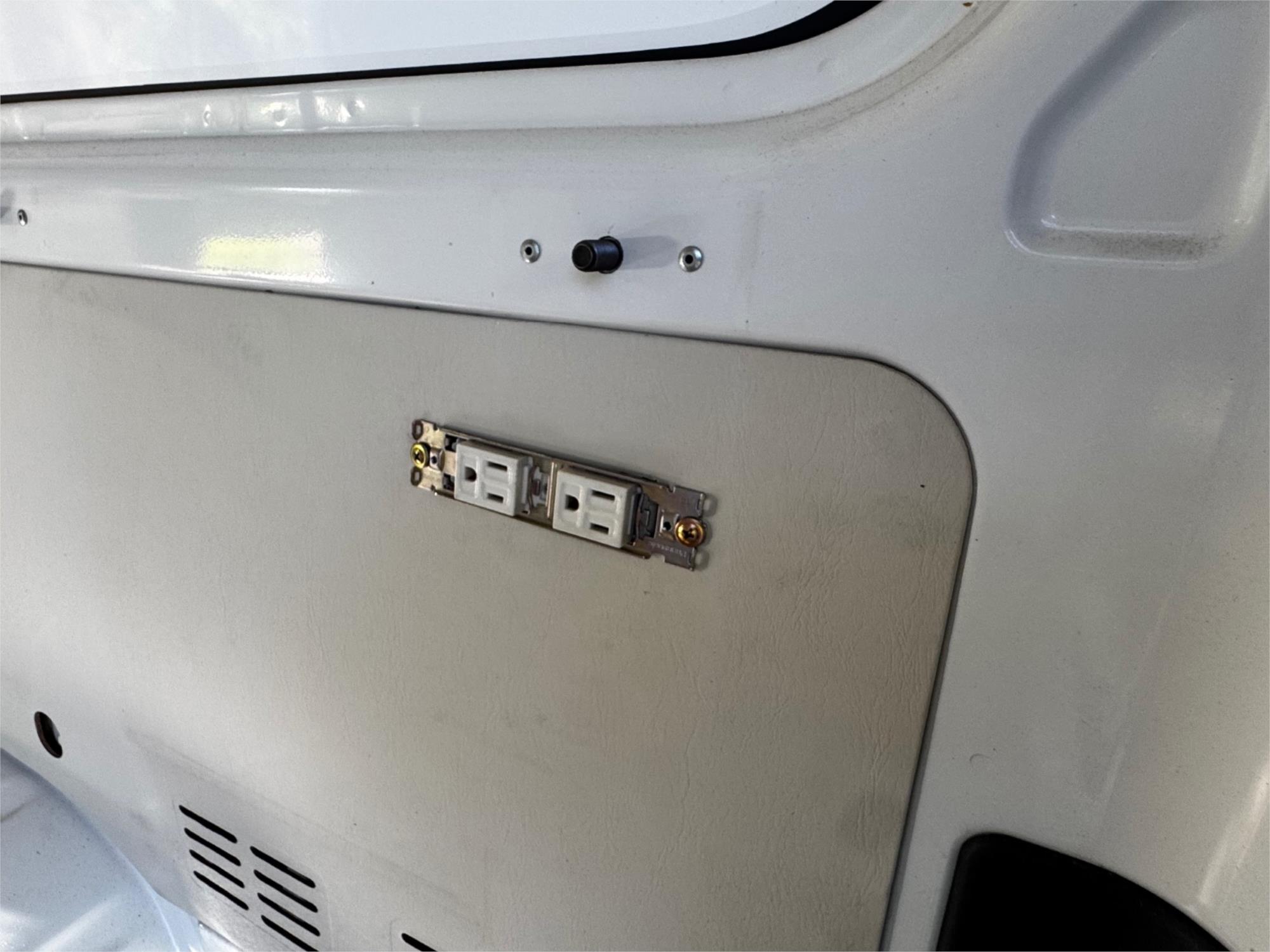 2015 TOYOTA HIACE TRH226 AUTOMATIC VAN