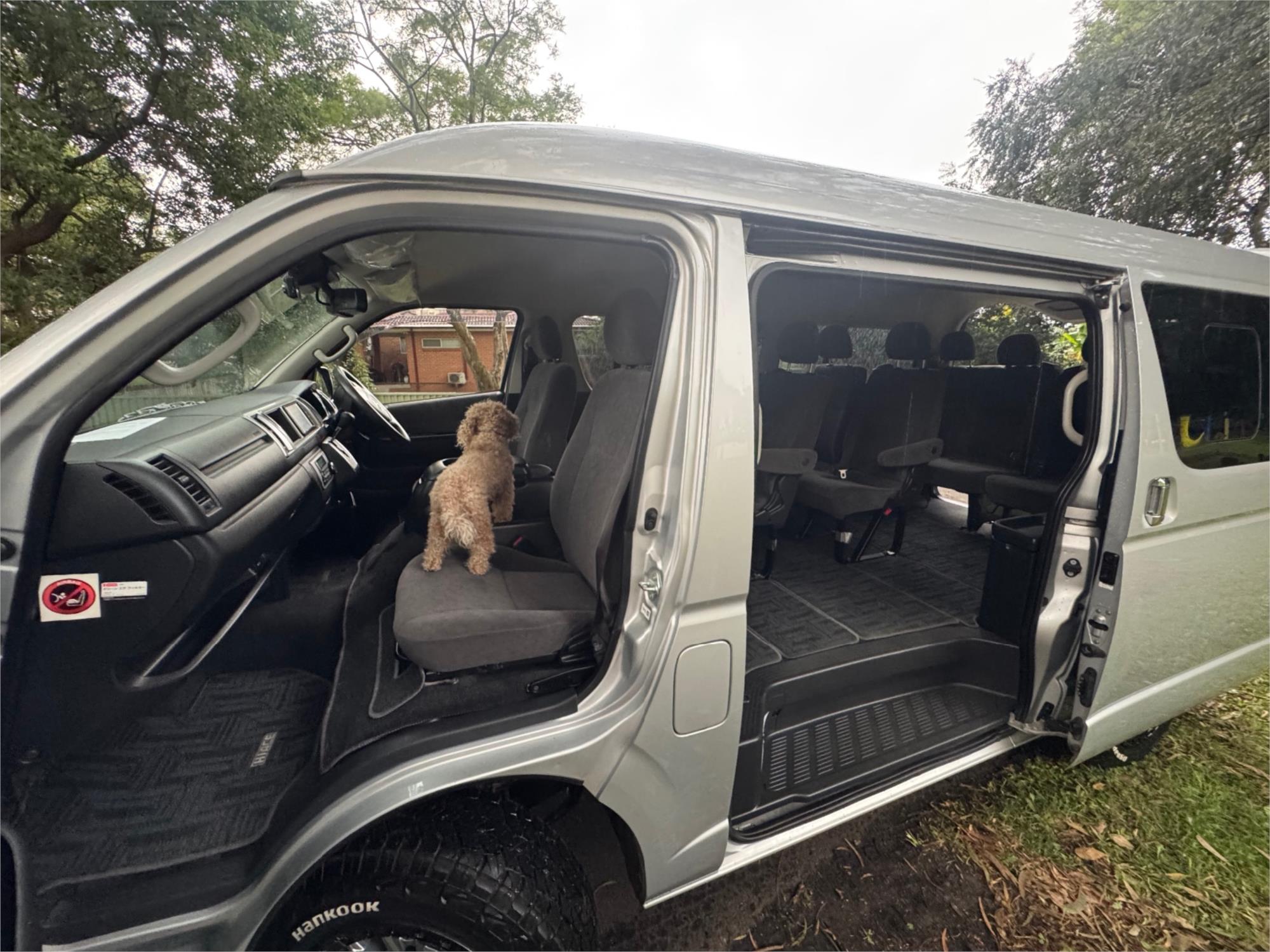 2019 TOYOTA HIACE TRH219R MY19 UPGRADE GL AUTOMATIC VAN