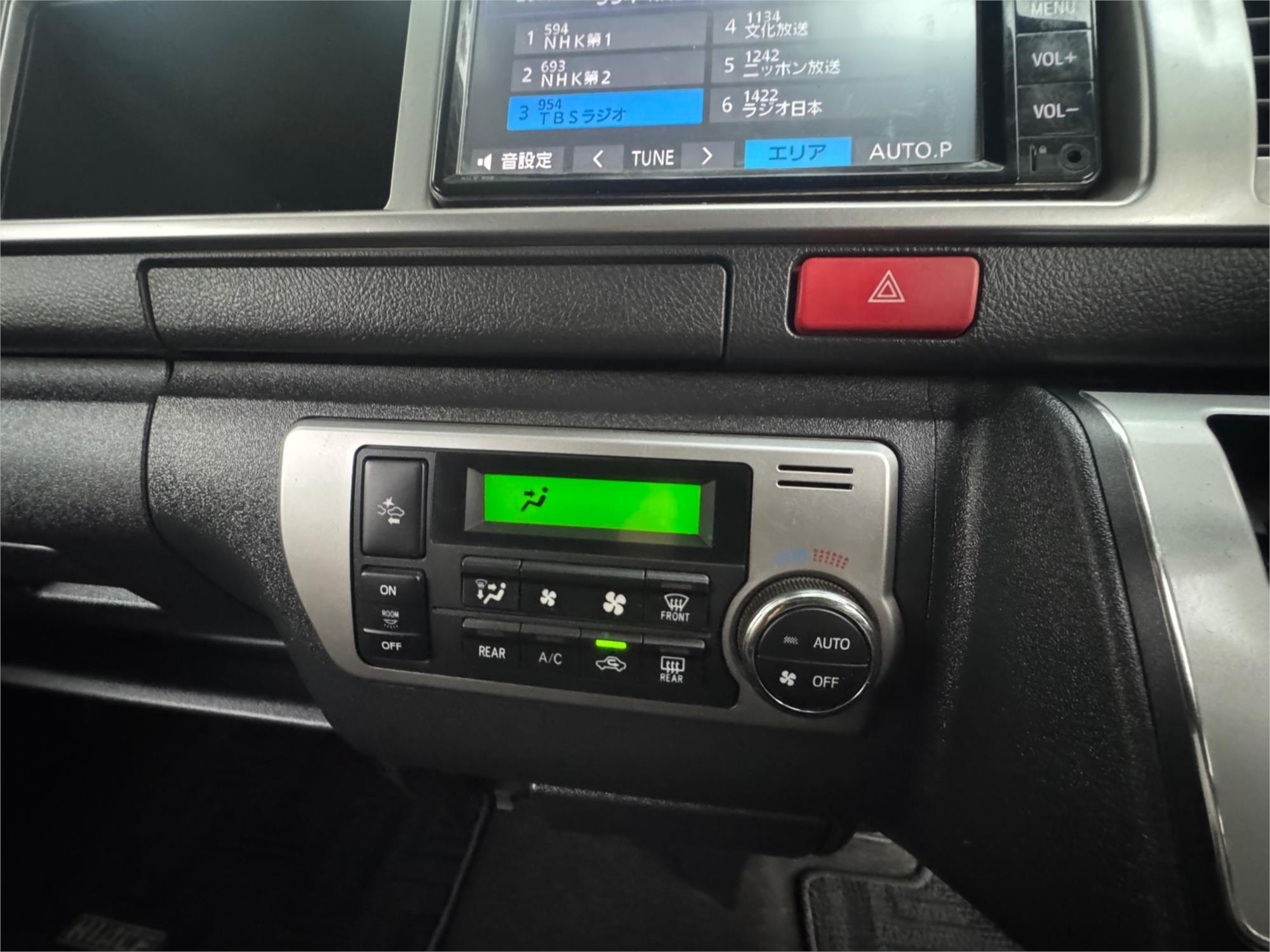 2019 TOYOTA HIACE TRH219R MY19 UPGRADE GL AUTOMATIC VAN