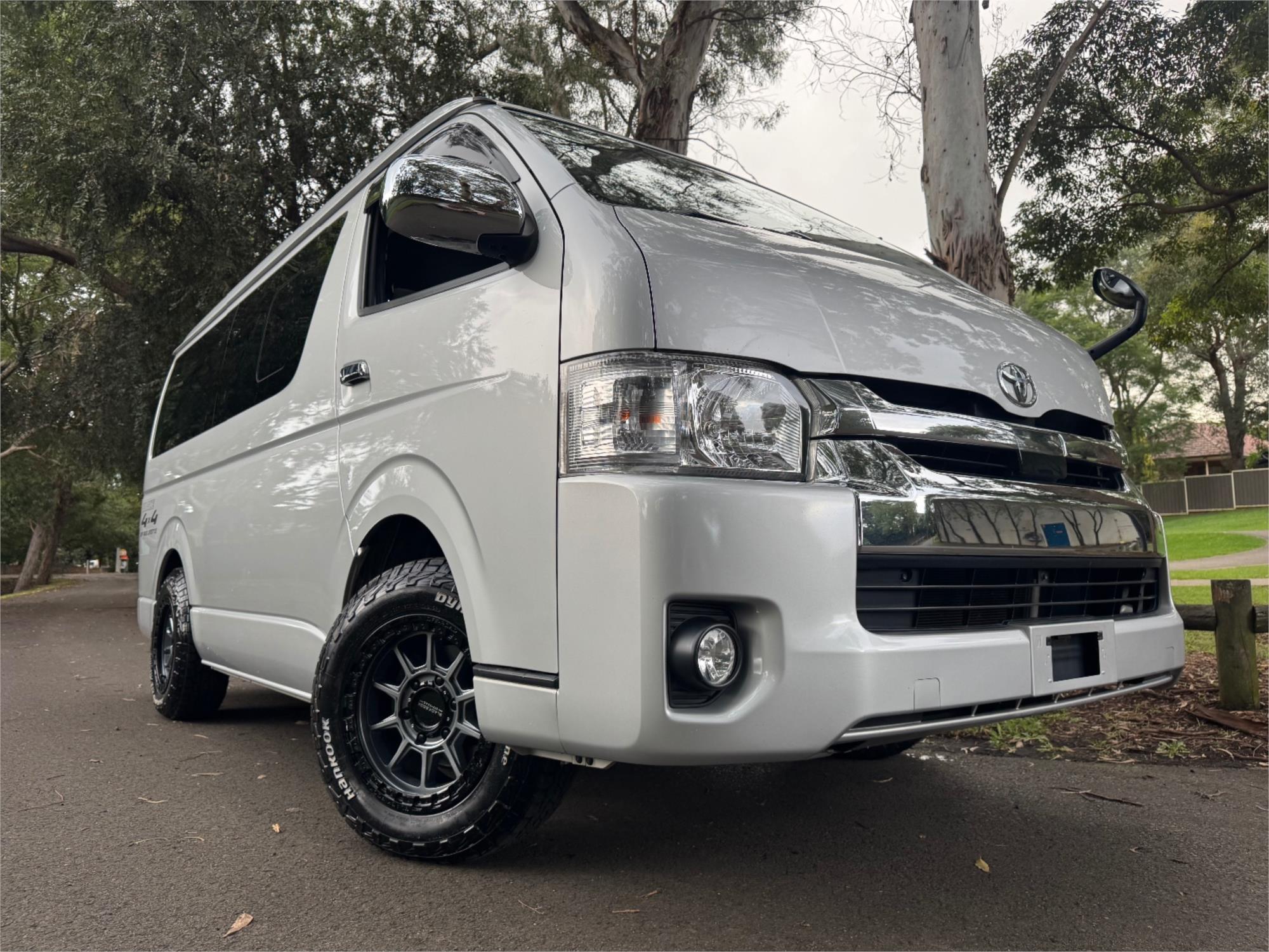 2019 TOYOTA HIACE TRH219R MY19 UPGRADE GL AUTOMATIC VAN