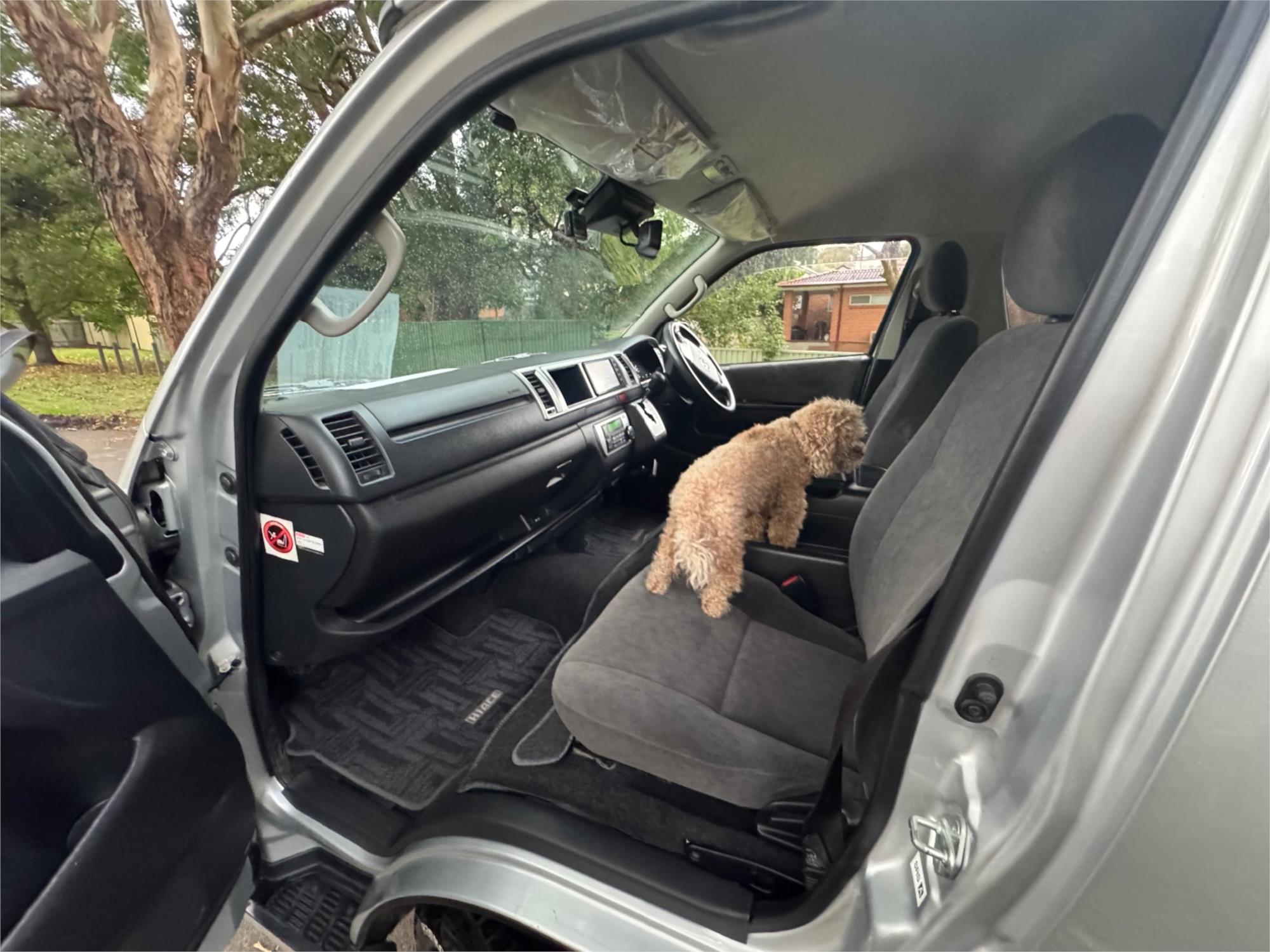 2019 TOYOTA HIACE TRH219R MY19 UPGRADE GL AUTOMATIC VAN