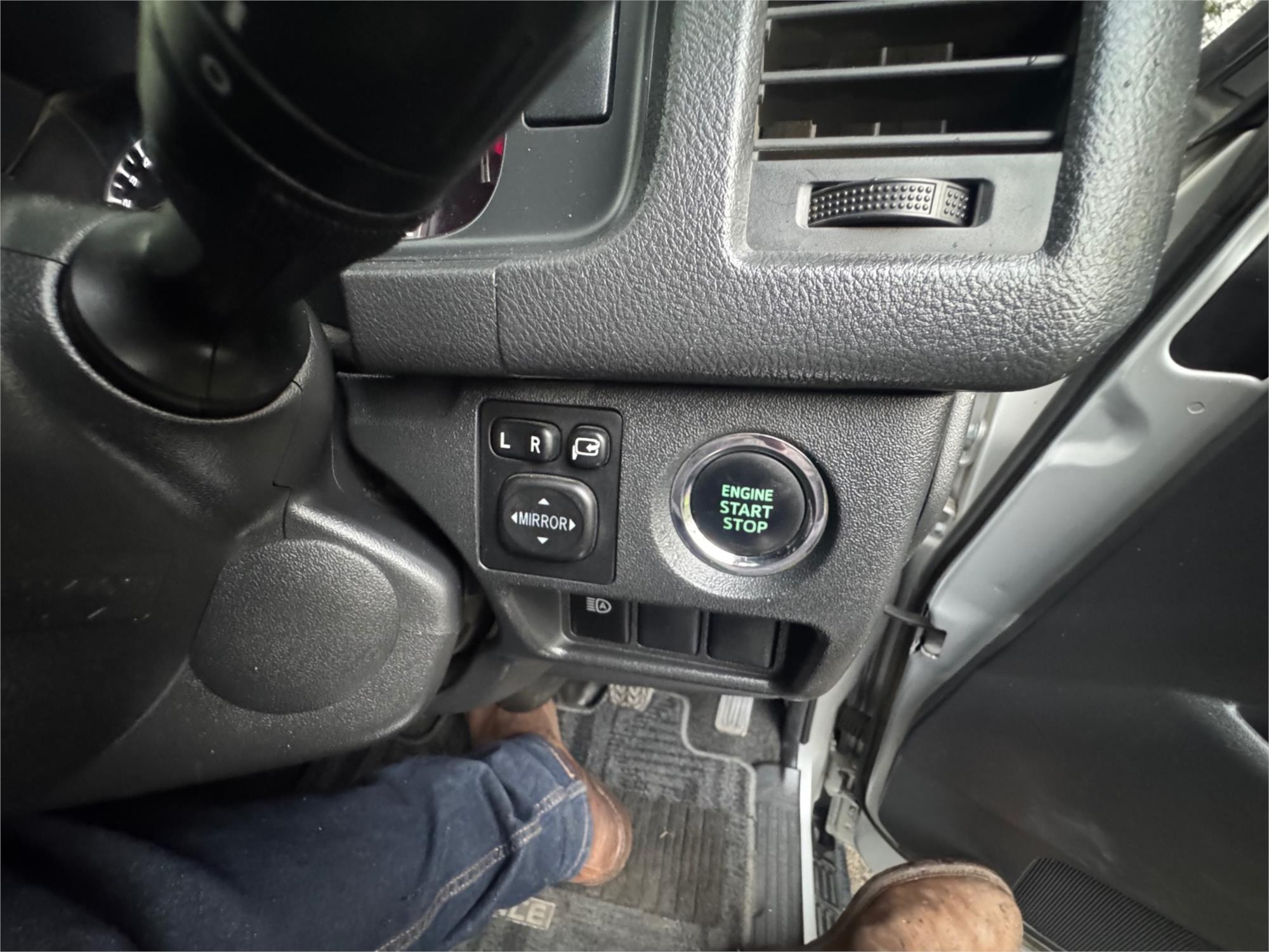 2019 TOYOTA HIACE TRH219R MY19 UPGRADE GL AUTOMATIC VAN