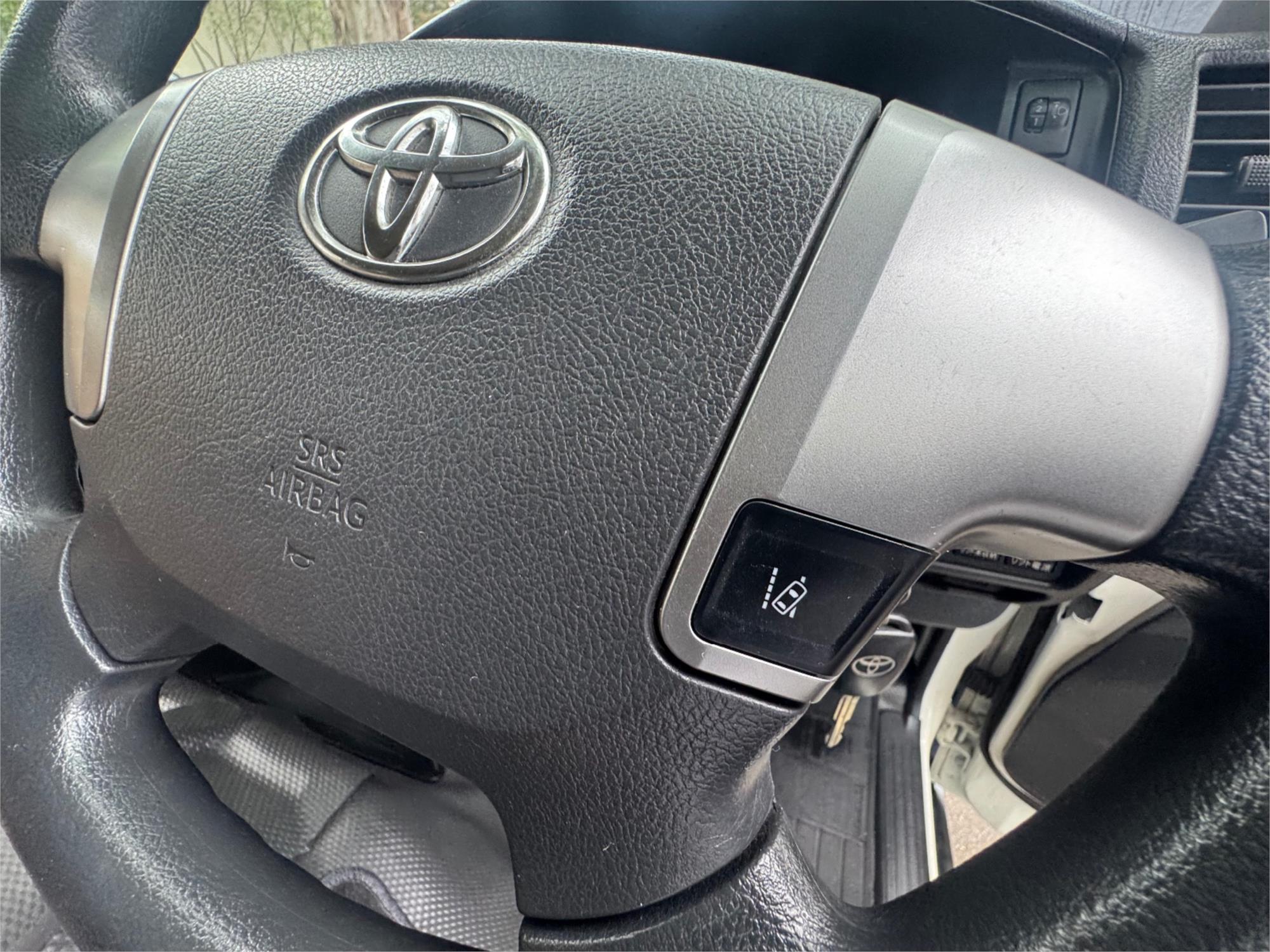 2018 TOYOTA HIACE GDH206 6 SP AUTOMATIC VAN