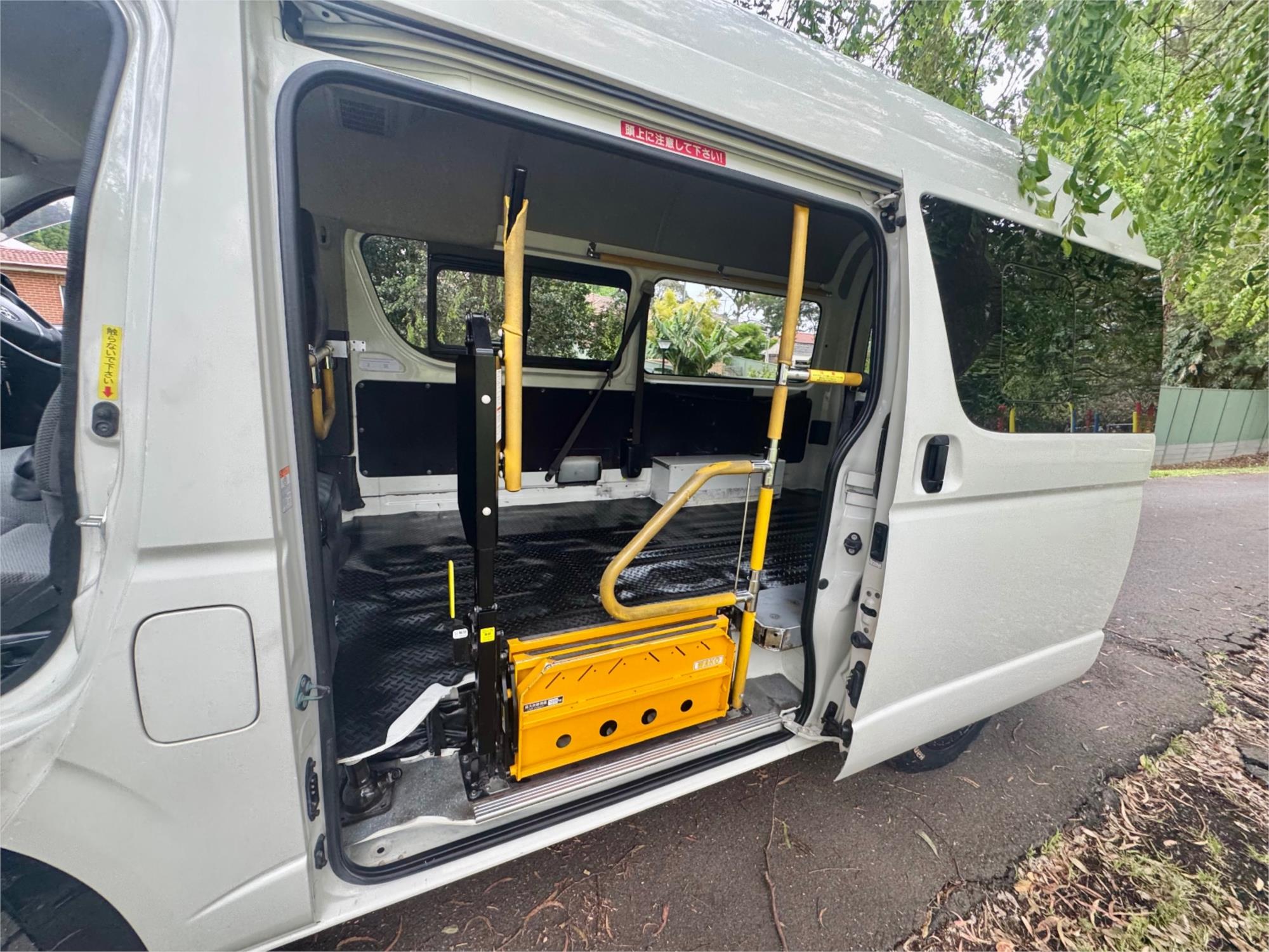 2018 TOYOTA HIACE GDH206 6 SP AUTOMATIC VAN