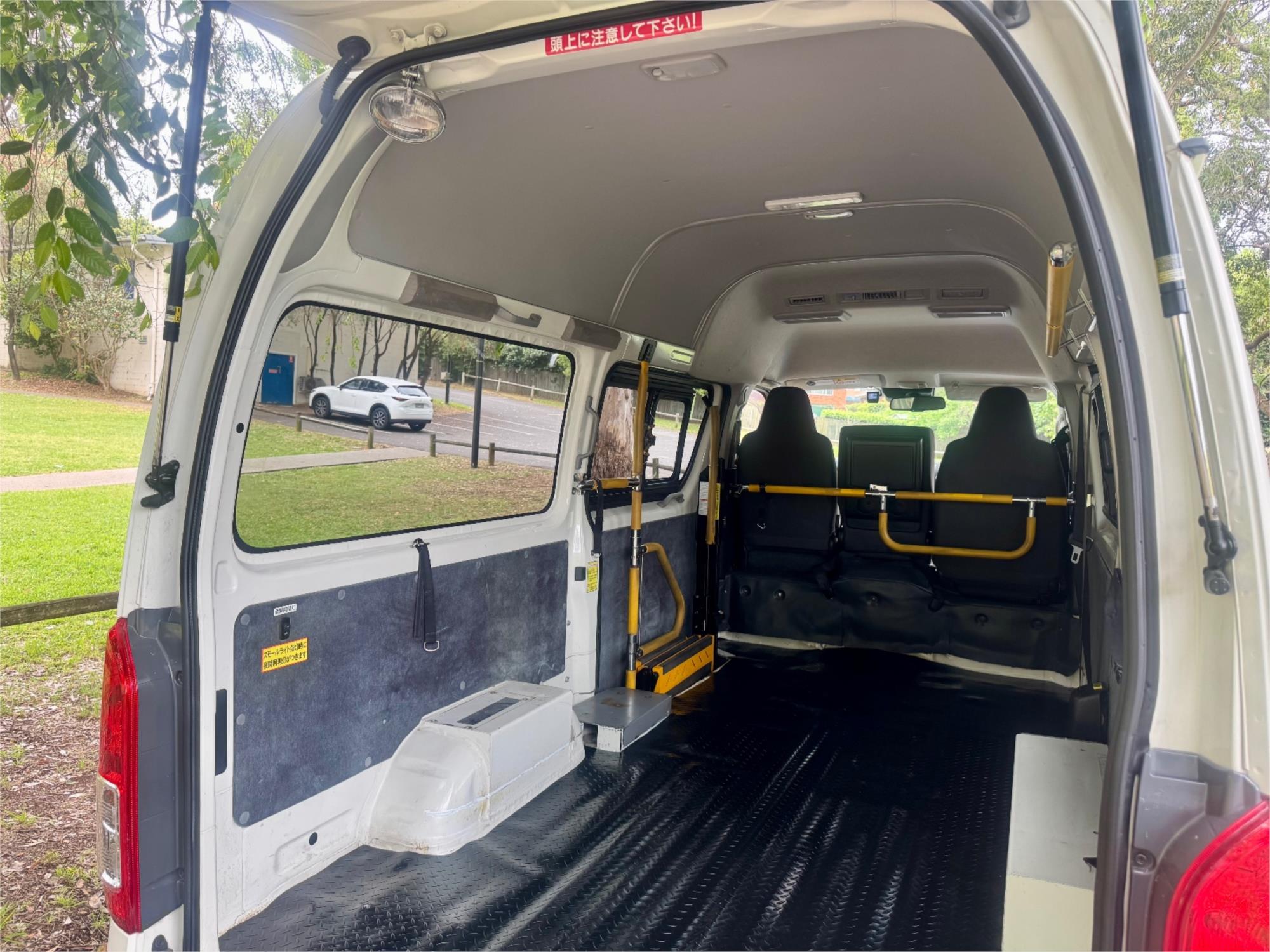 2018 TOYOTA HIACE GDH206 6 SP AUTOMATIC VAN