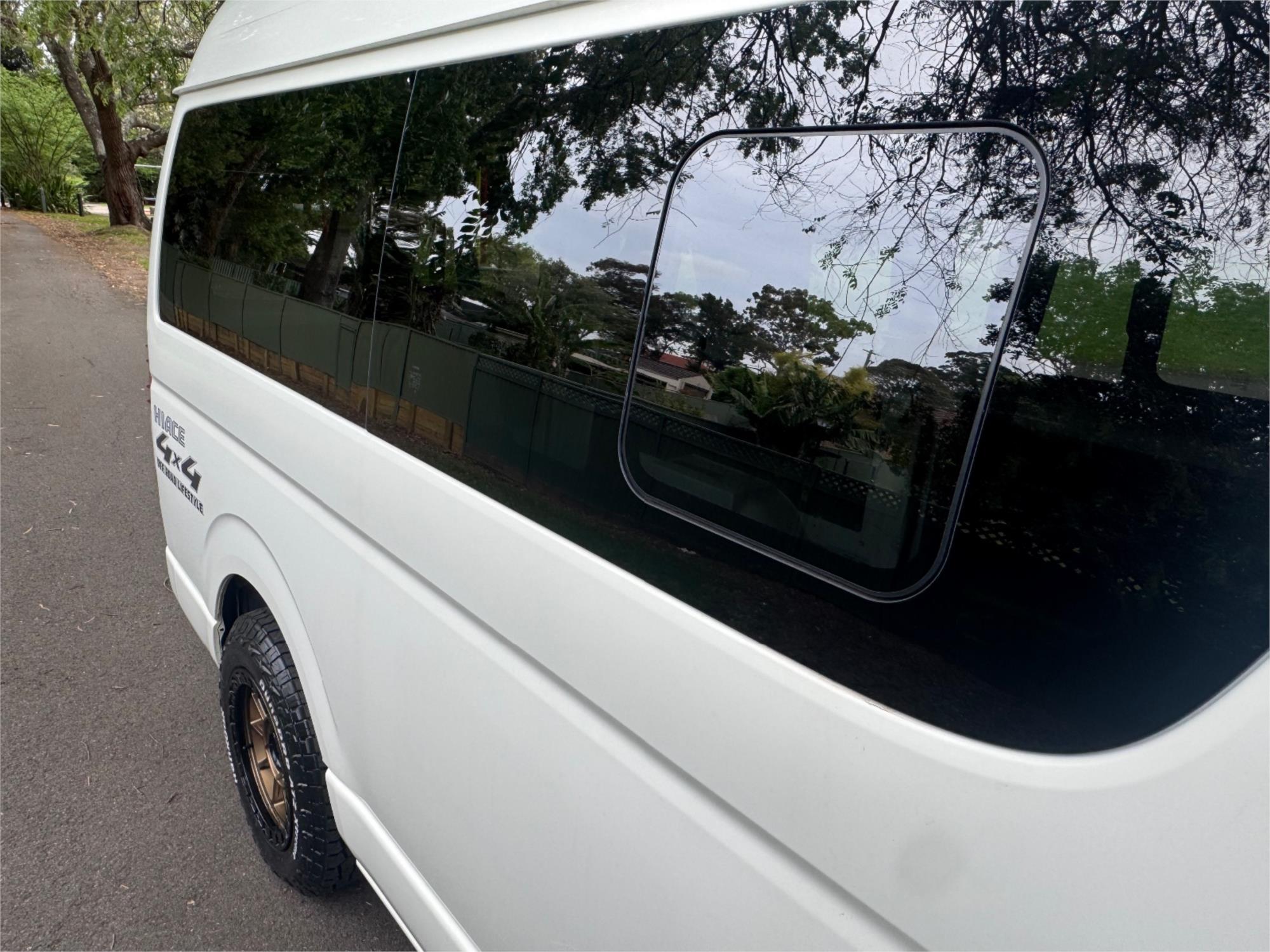 2018 TOYOTA HIACE GDH206 6 SP AUTOMATIC VAN
