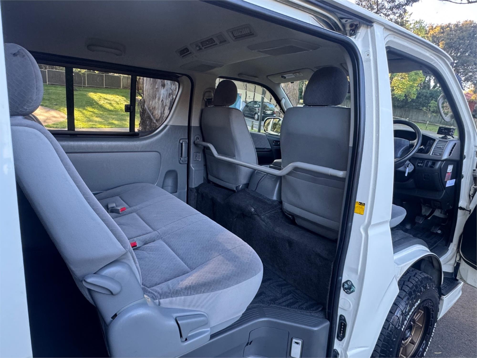 2008 TOYOTA HIACE KDH206 4WD DX VAN