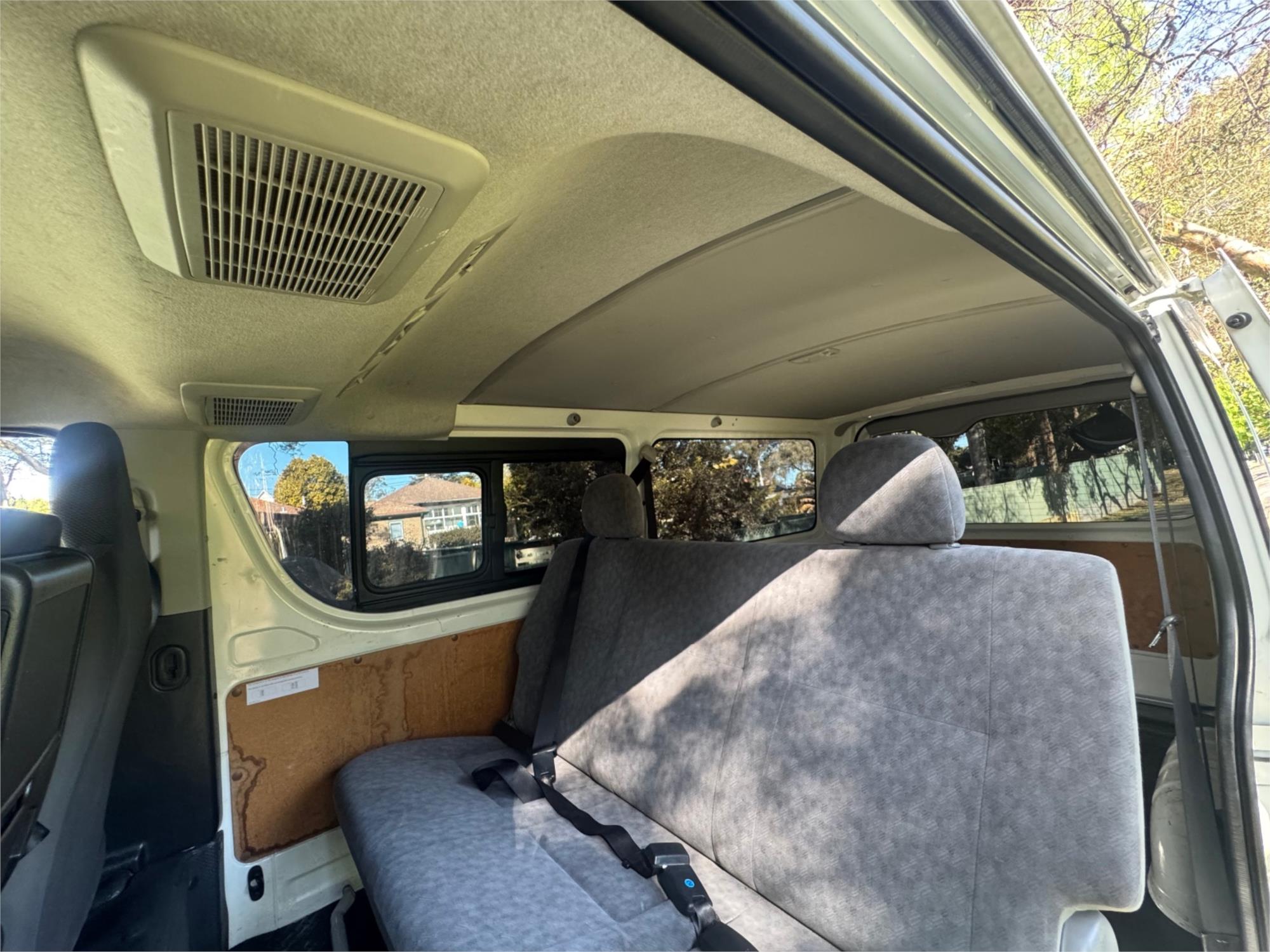 2018 TOYOTA HIACE AUTOMATIC VAN