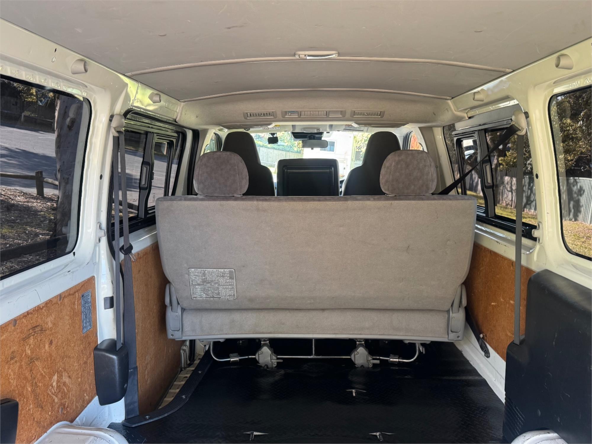 2018 TOYOTA HIACE AUTOMATIC VAN