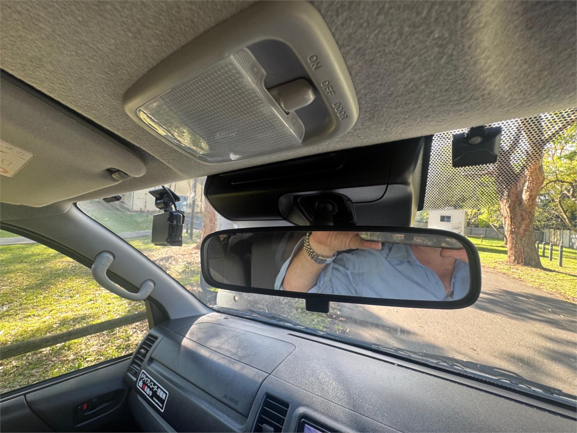 2018 TOYOTA HIACE AUTOMATIC VAN