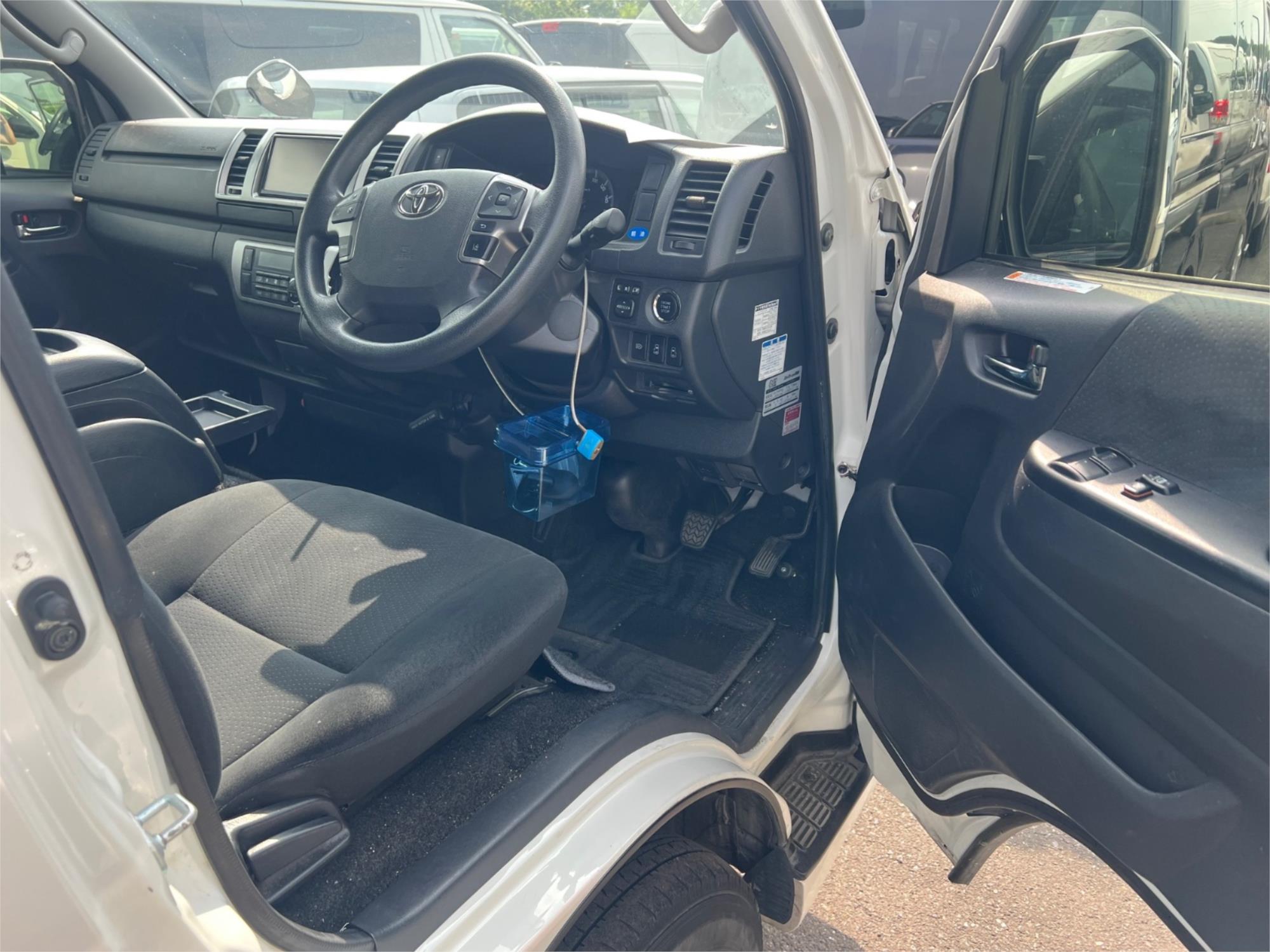 2020 TOYOTA HIACE GDH206 DX 4 SP AUTOMATIC