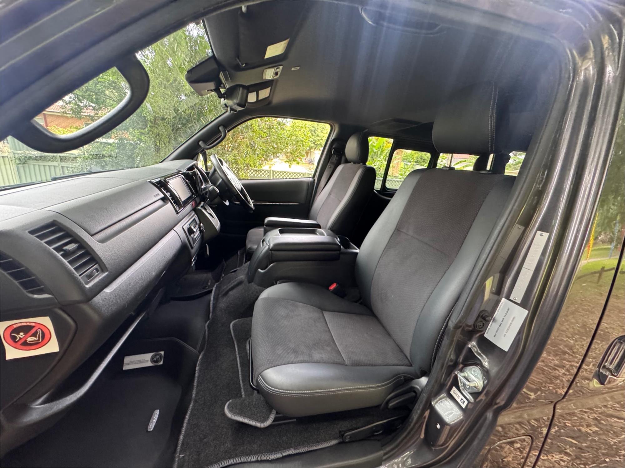 2021 TOYOTA HIACE GDH211 GL SUPER 6 SP AUTOMATIC