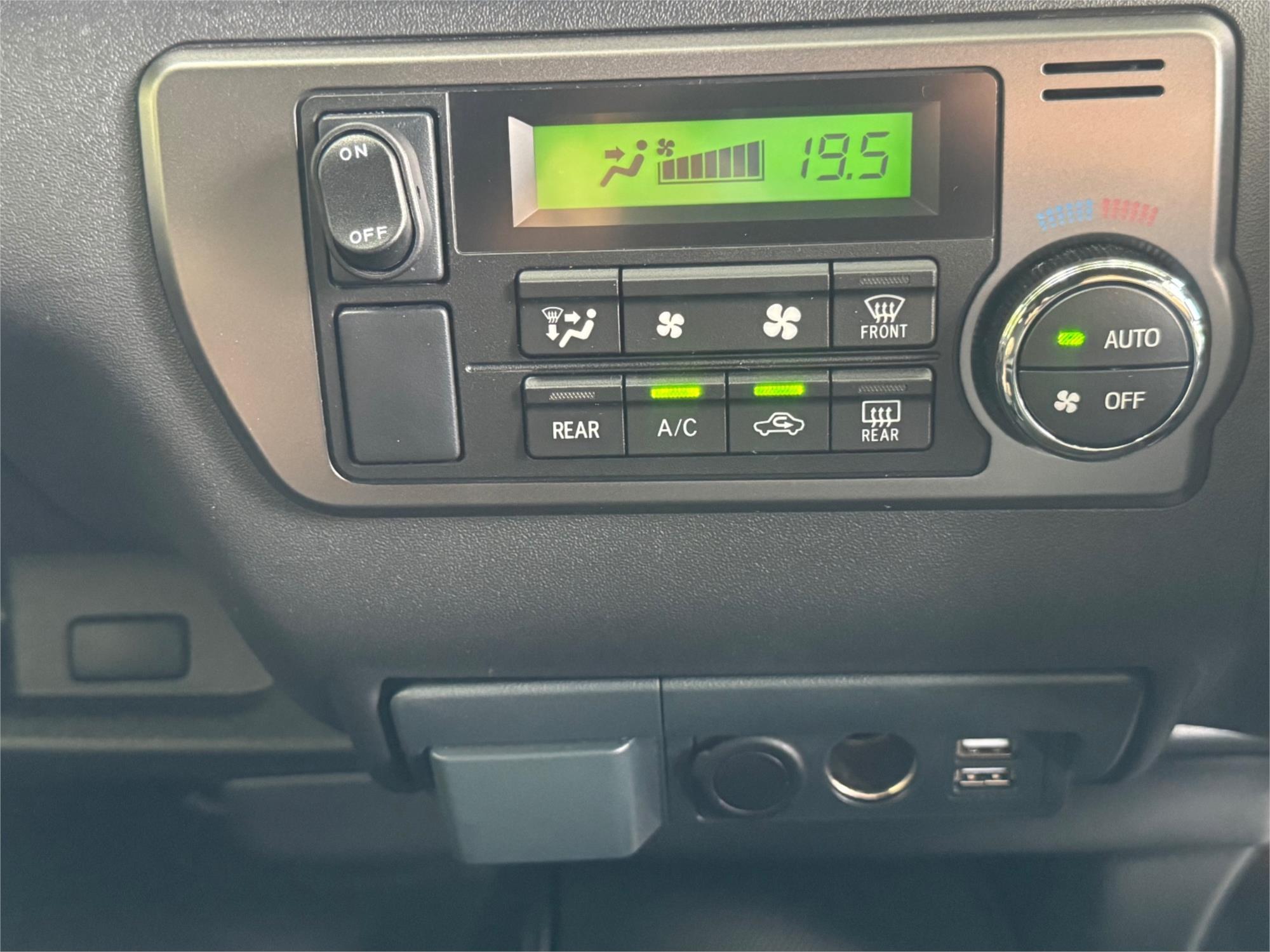 2021 TOYOTA HIACE GDH211 GL SUPER 6 SP AUTOMATIC