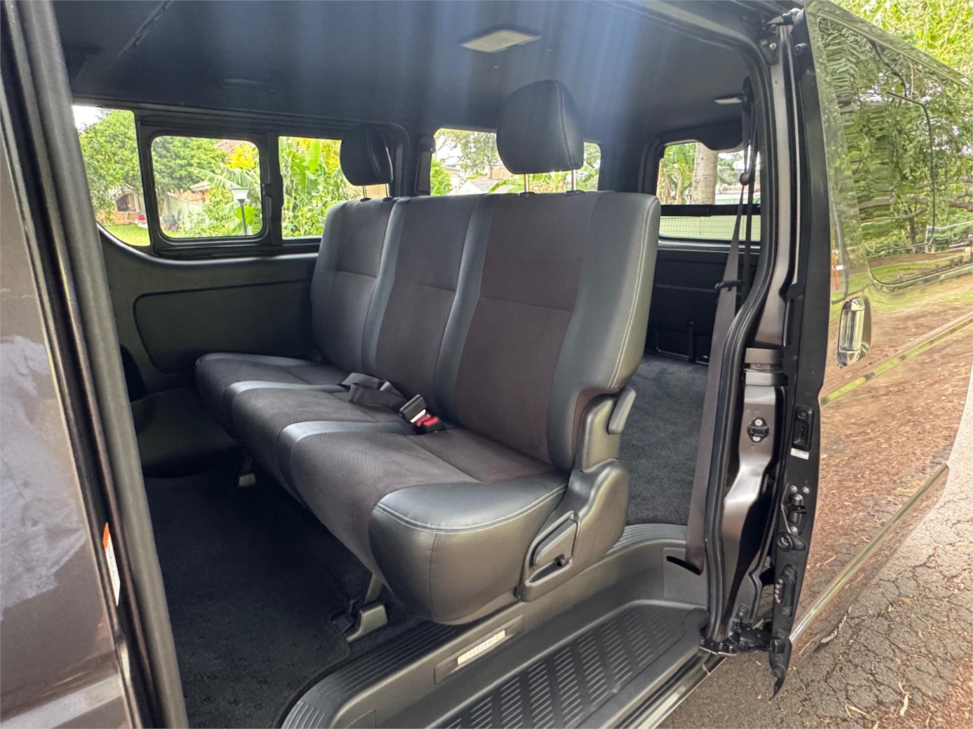 2021 TOYOTA HIACE GDH211 GL SUPER 6 SP AUTOMATIC