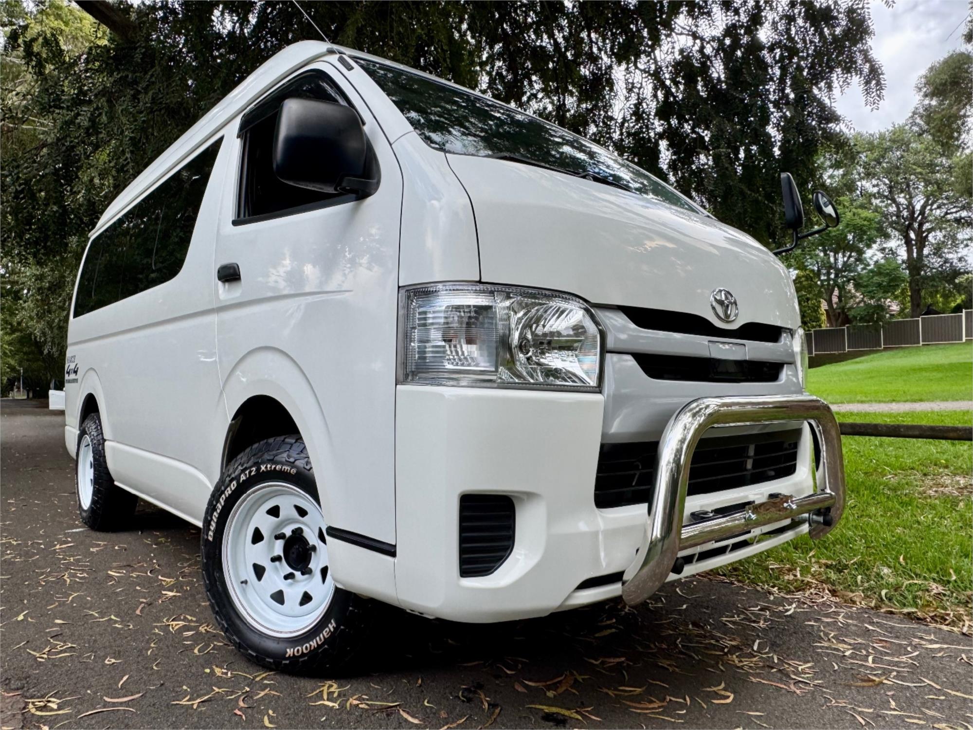 2018 TOYOTA HIACE GDH206 6 SP AUTOMATIC VAN