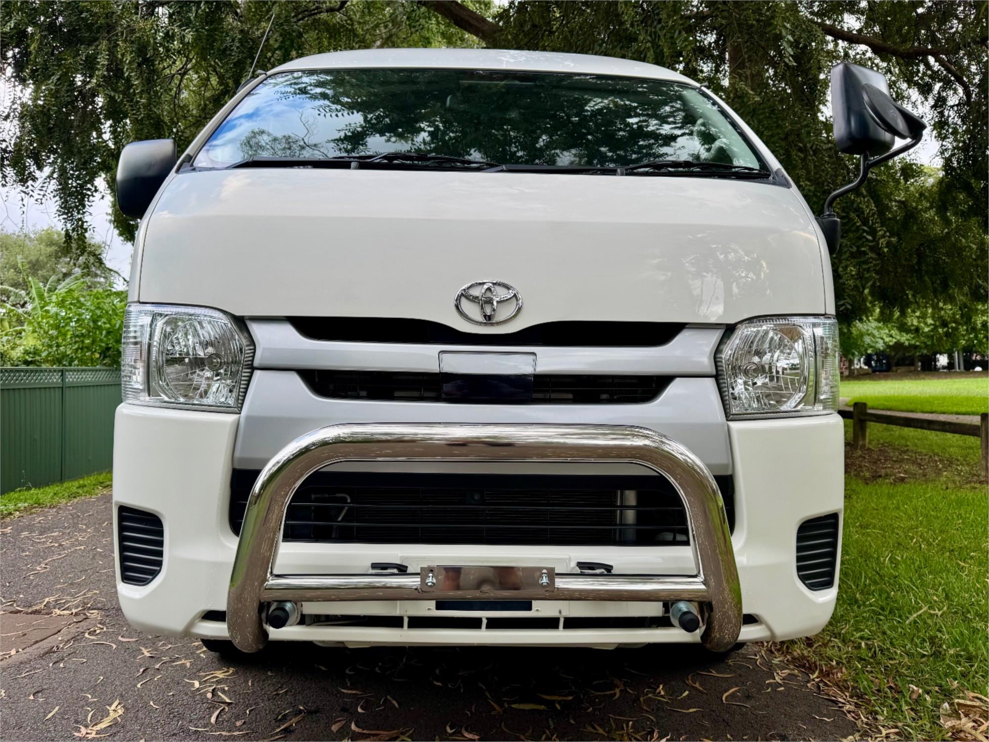 2018 TOYOTA HIACE GDH206 6 SP AUTOMATIC VAN