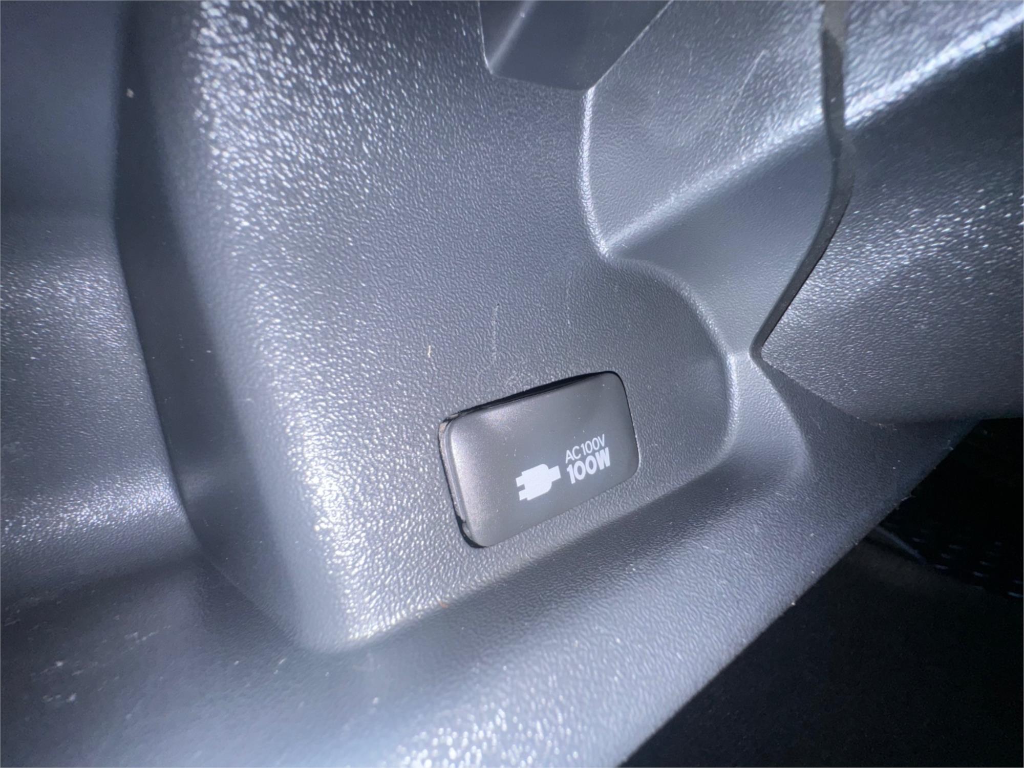 2013 TOYOTA HIACE TRH200 DX AUTOMATIC VAN
