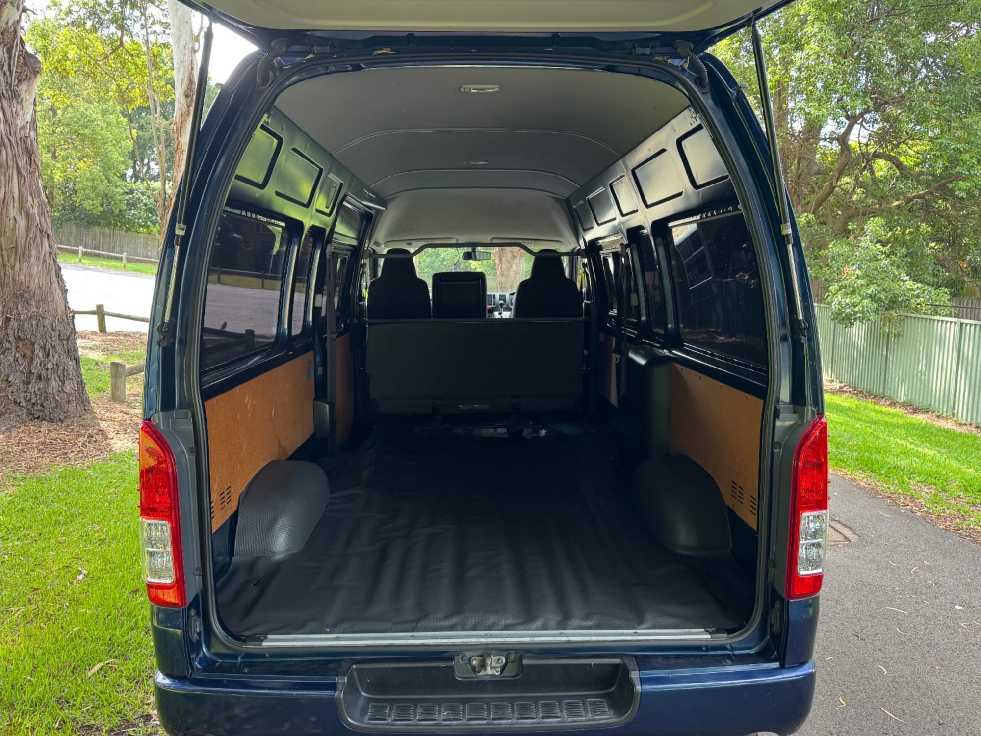 2014 TOYOTA HIACE TRH226R UPGRADE 4WD SLWB AUTOMATIC VAN