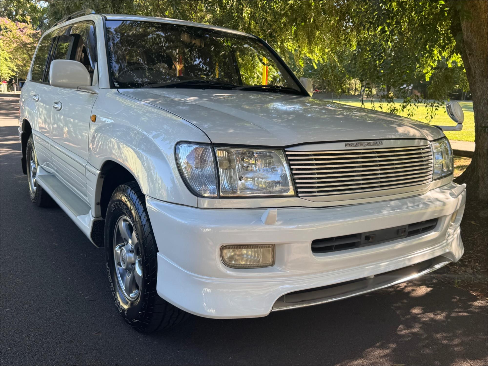 2000 TOYOTA LANDCRUISER UZJ100R GX 4X4 4 SP AUTOMATIC WAGON