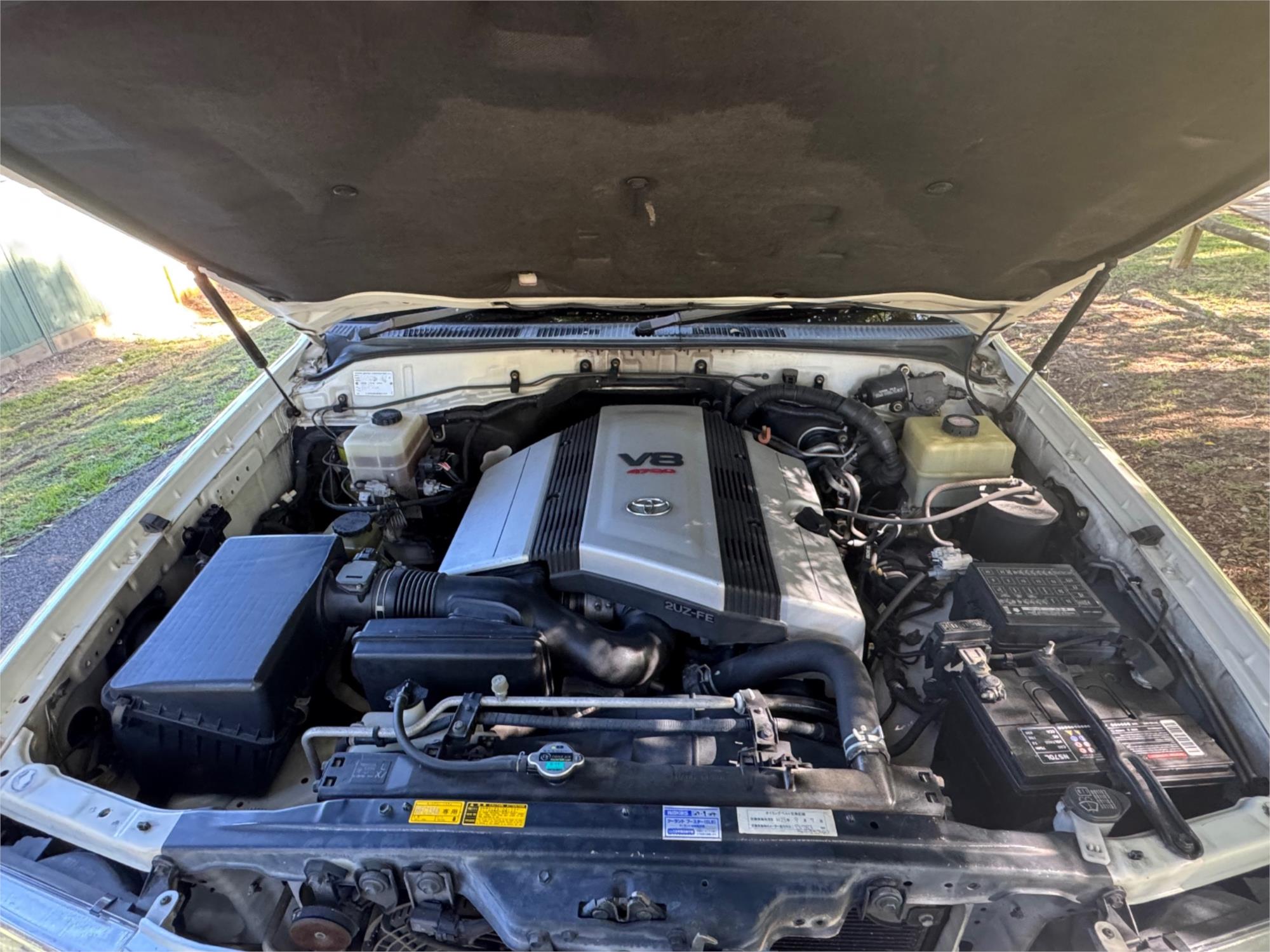 2000 TOYOTA LANDCRUISER UZJ100R GX 4X4 4 SP AUTOMATIC WAGON