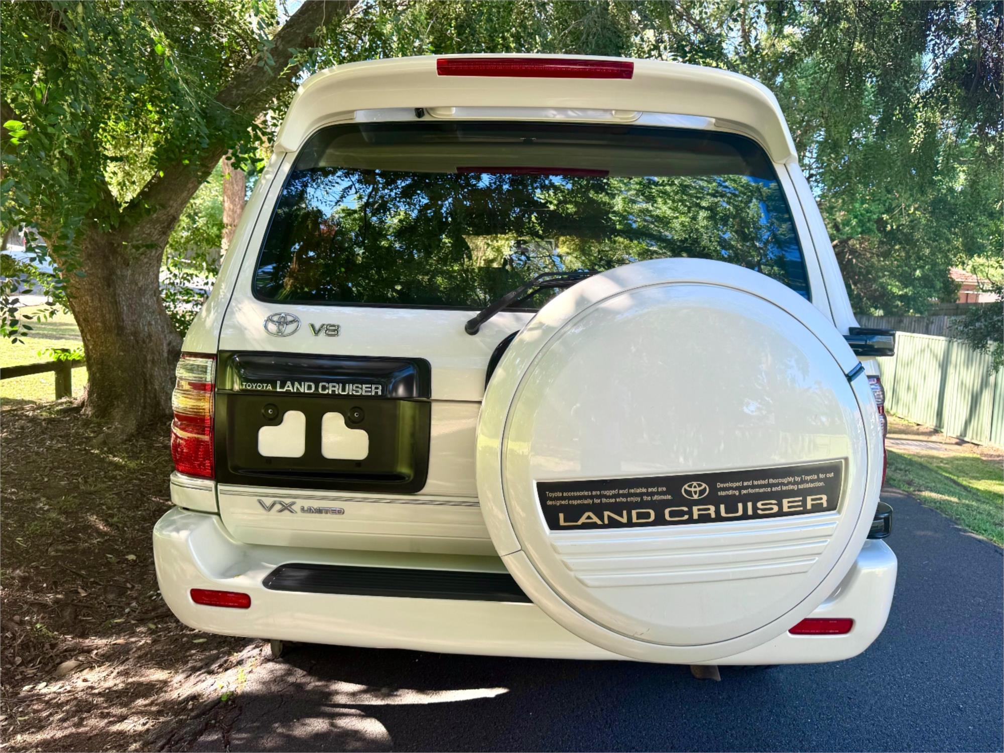 2000 TOYOTA LANDCRUISER UZJ100R GX 4X4 4 SP AUTOMATIC WAGON