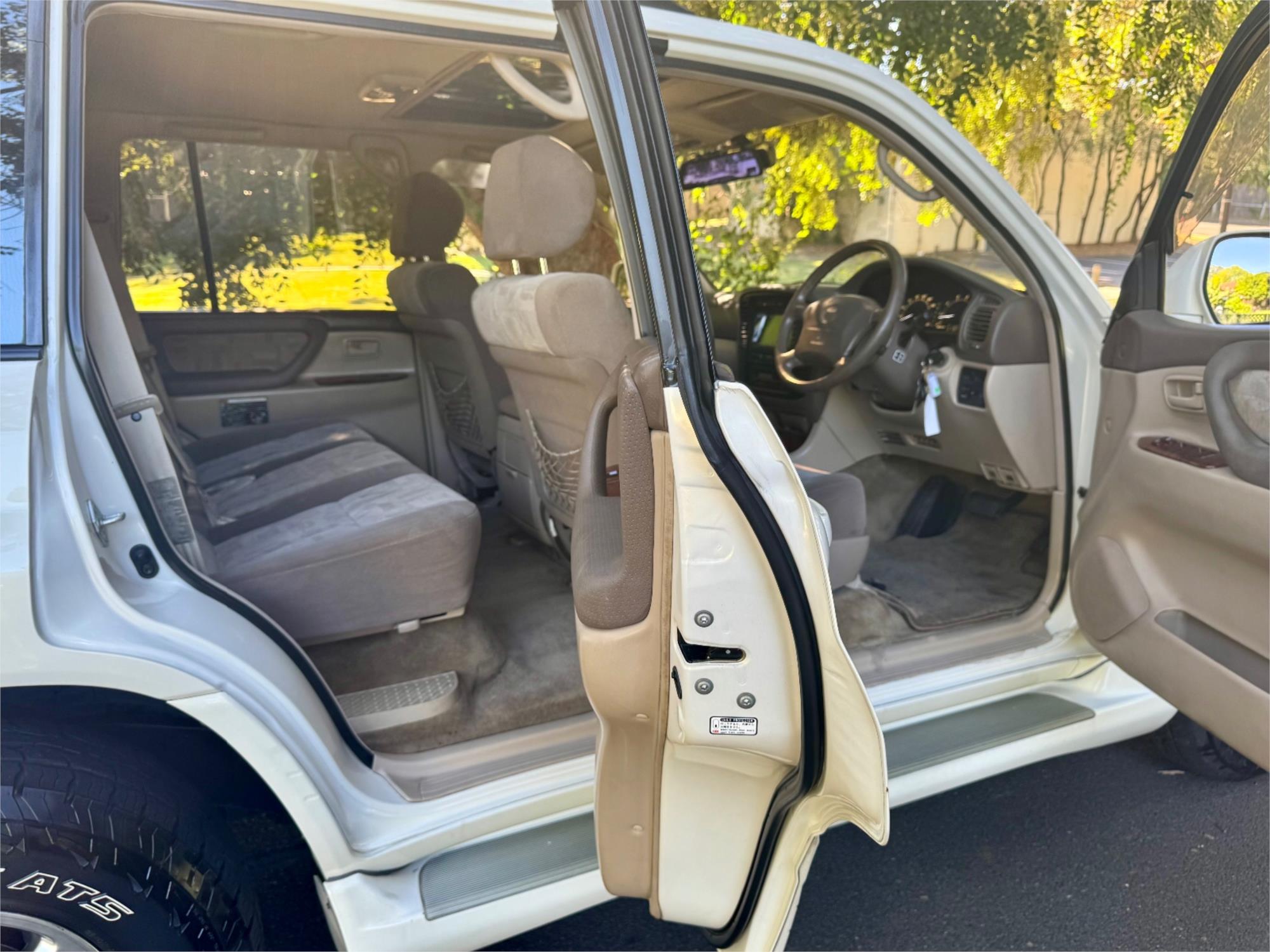 2000 TOYOTA LANDCRUISER UZJ100R GX 4X4 4 SP AUTOMATIC WAGON