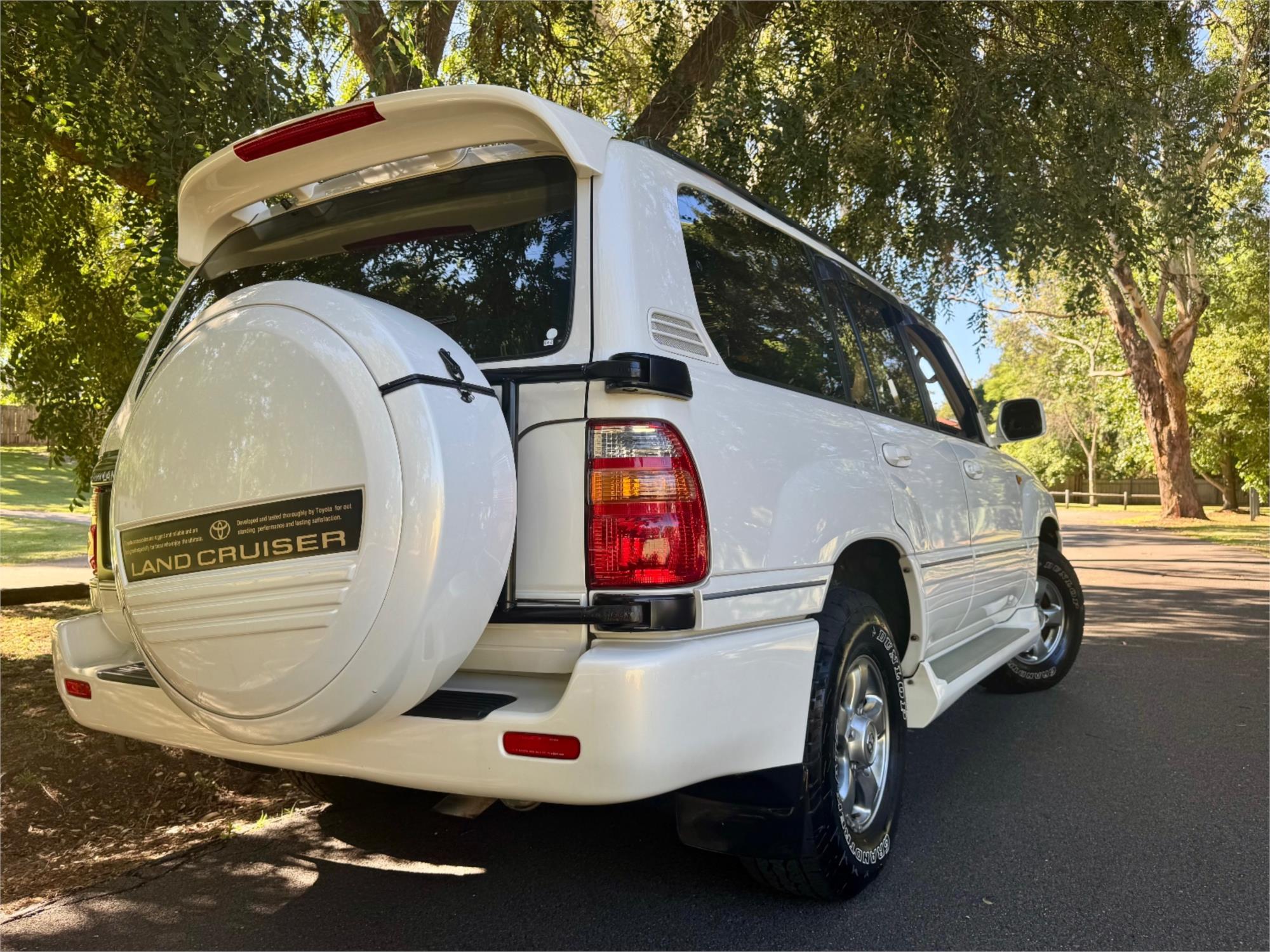 2000 TOYOTA LANDCRUISER UZJ100R GX 4X4 4 SP AUTOMATIC WAGON
