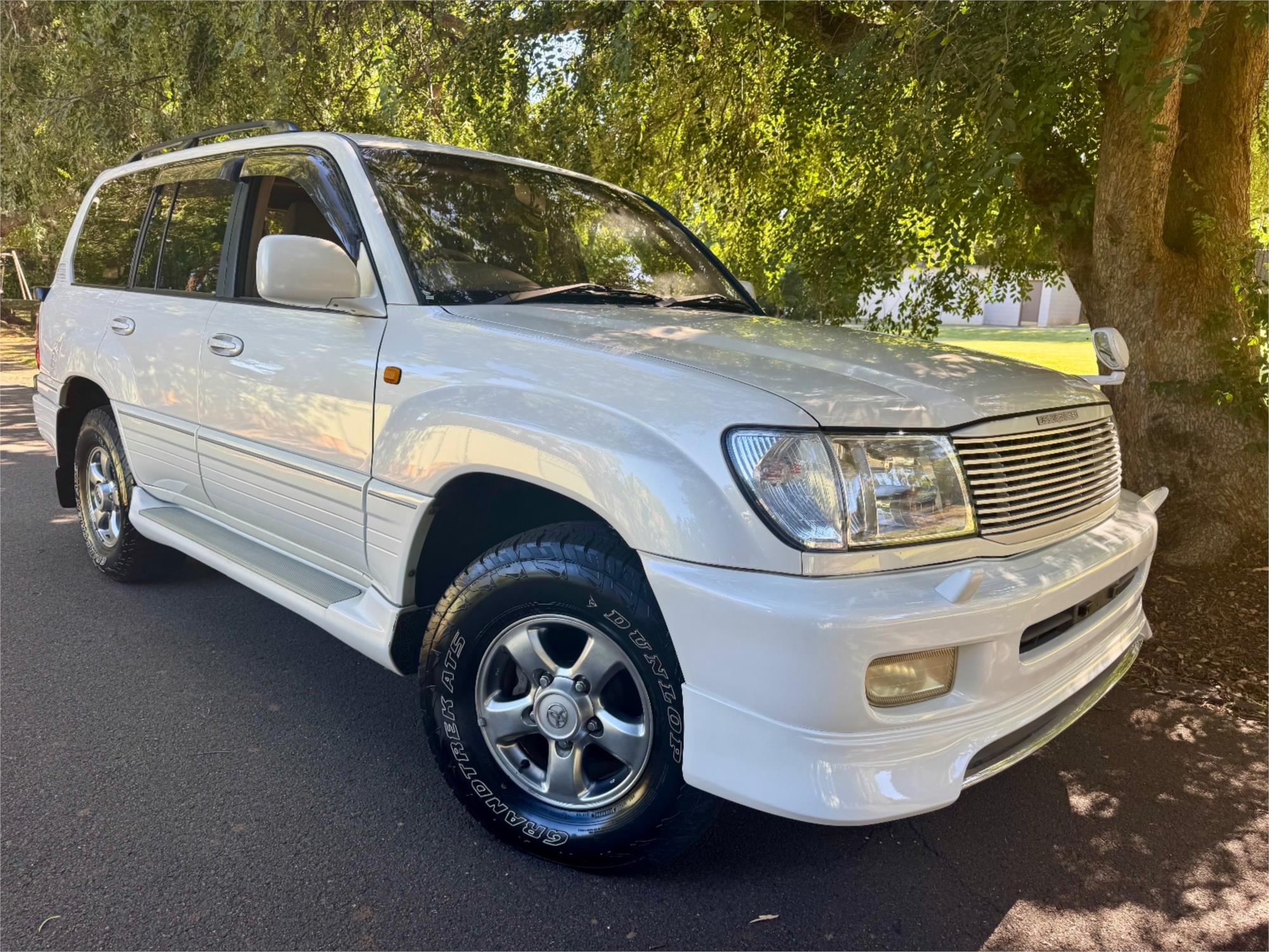 2000 TOYOTA LANDCRUISER UZJ100R GX 4X4 4 SP AUTOMATIC WAGON