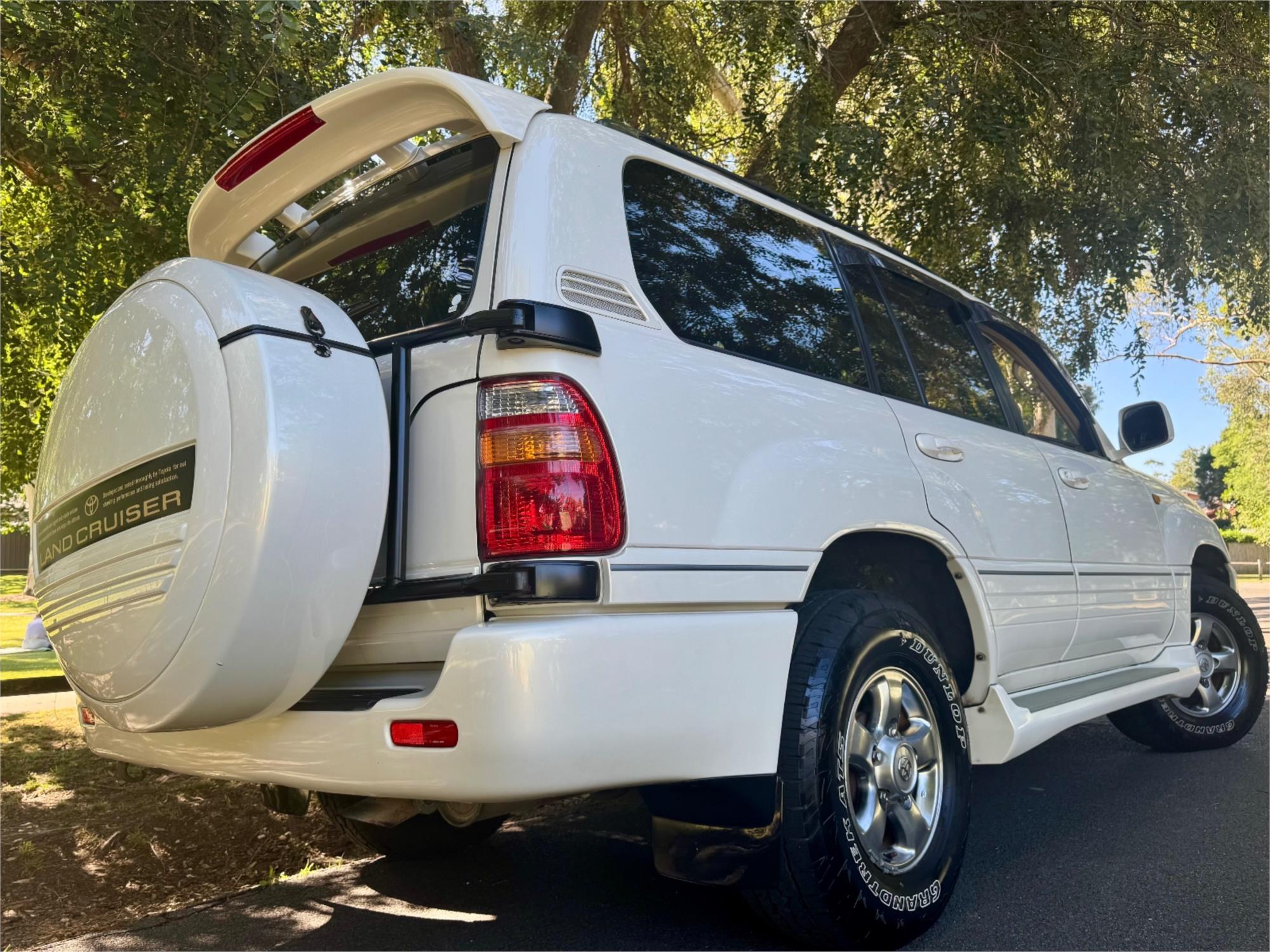 2000 TOYOTA LANDCRUISER UZJ100R GX 4X4 4 SP AUTOMATIC WAGON