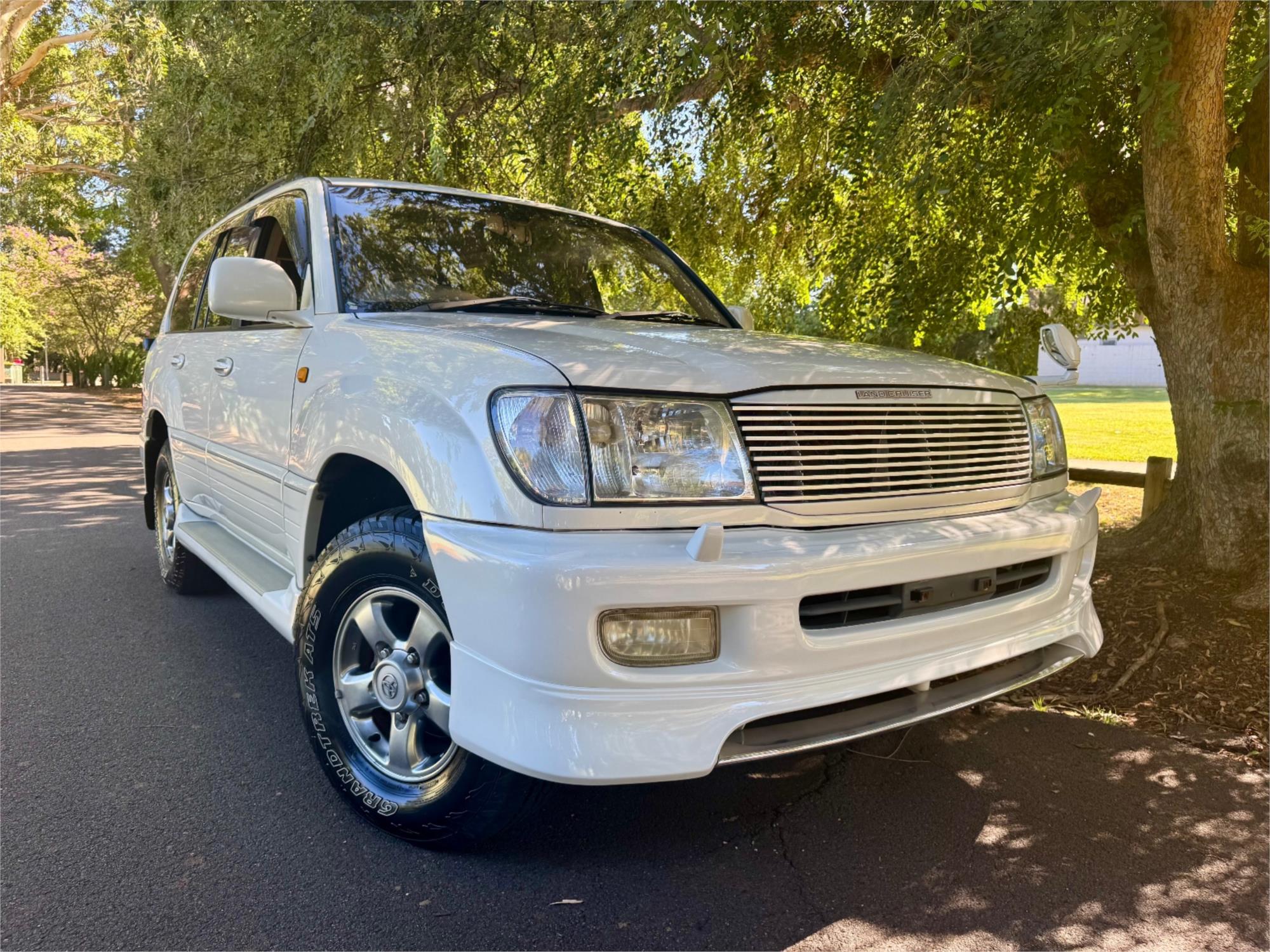 2000 TOYOTA LANDCRUISER UZJ100R GX 4X4 4 SP AUTOMATIC WAGON