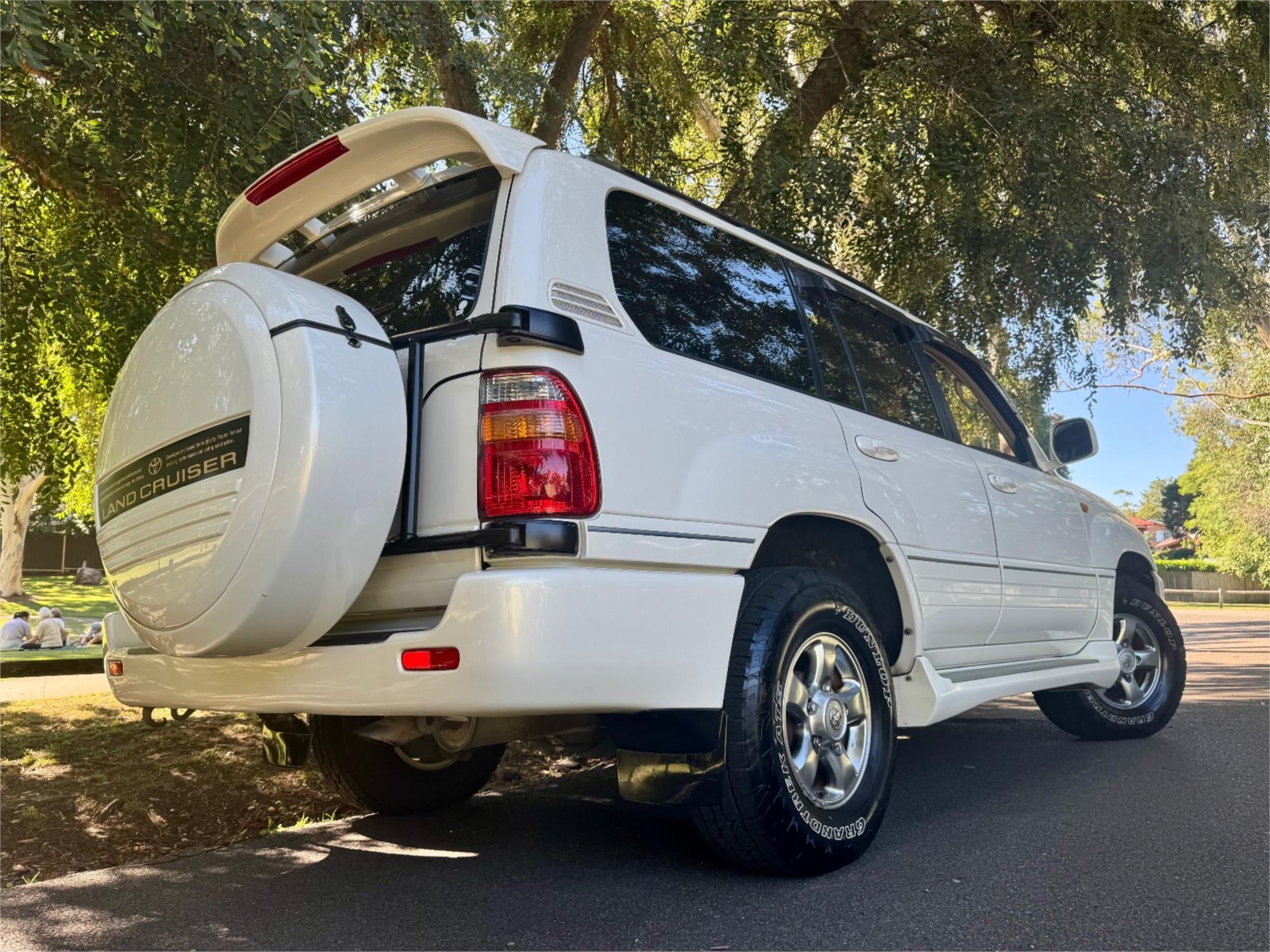 2000 TOYOTA LANDCRUISER UZJ100R GX 4X4 4 SP AUTOMATIC WAGON