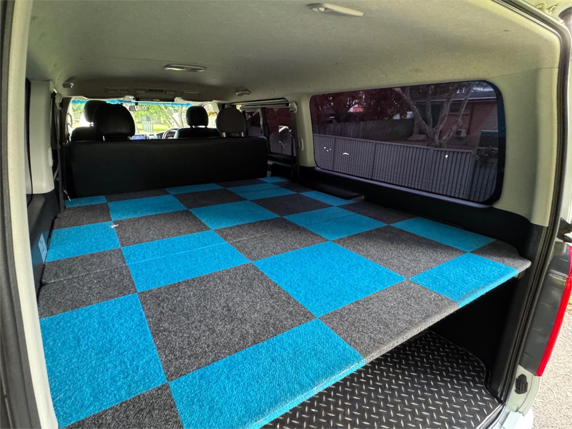 2015 TOYOTA HIACE TRH200 6 SP AUTOMATIC VAN