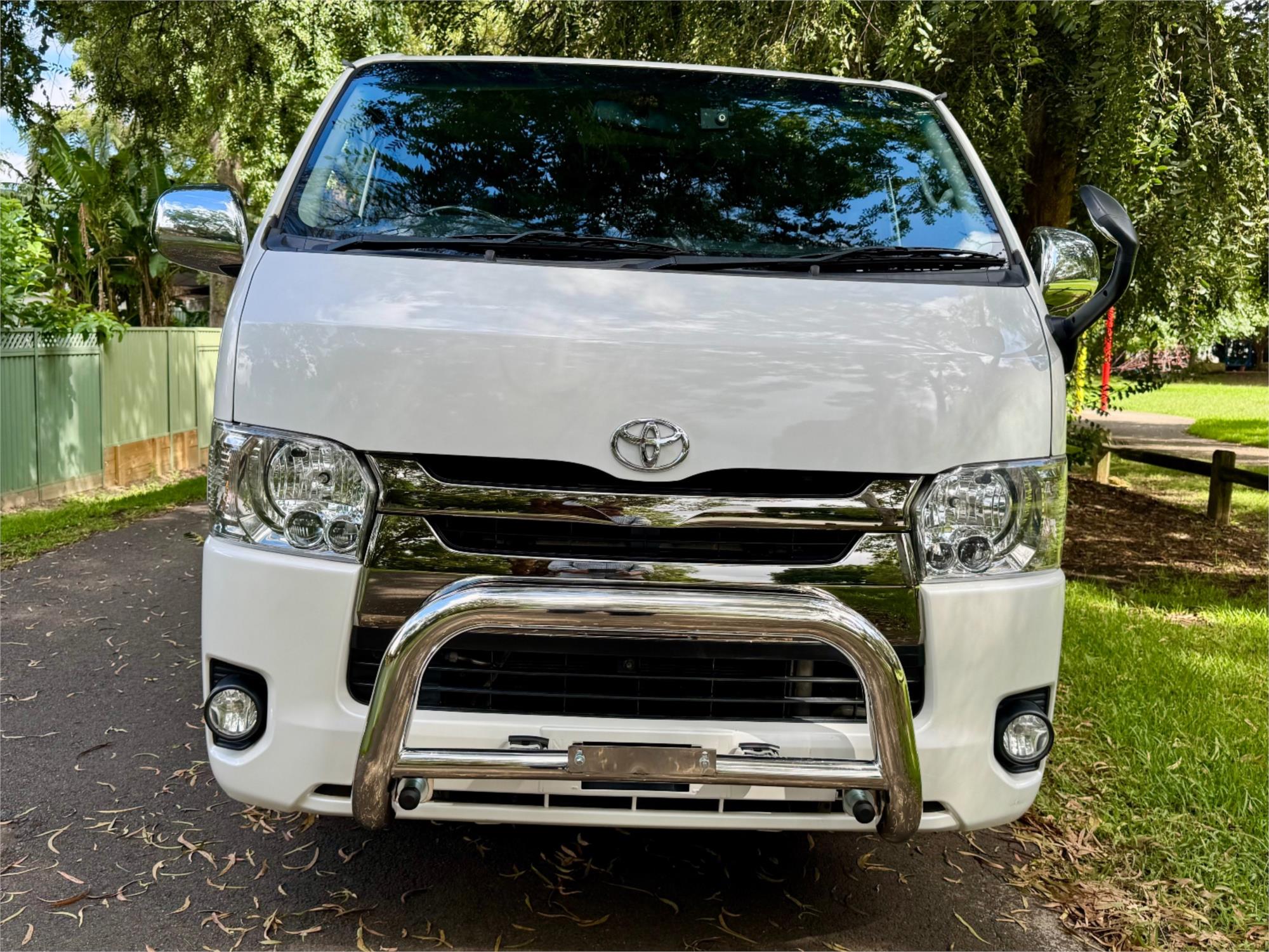 2015 TOYOTA HIACE TRH200 6 SP AUTOMATIC VAN