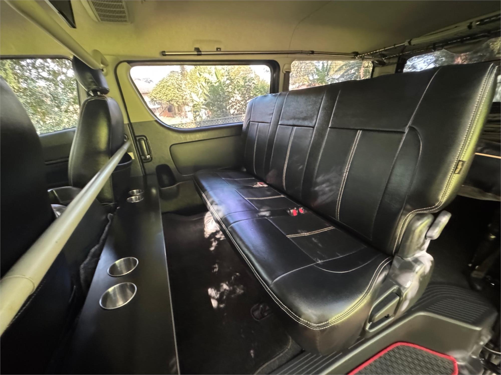 2017 TOYOTA HIACE 4WD LWB AUTOMATIC VAN