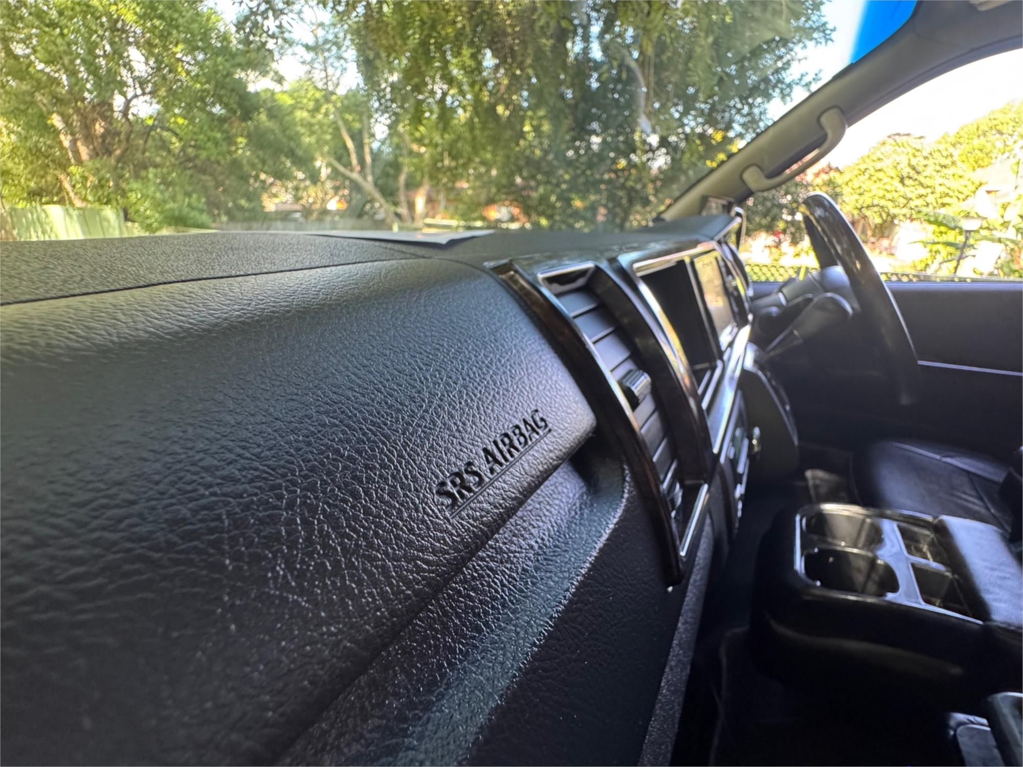 2017 TOYOTA HIACE 4WD LWB AUTOMATIC VAN