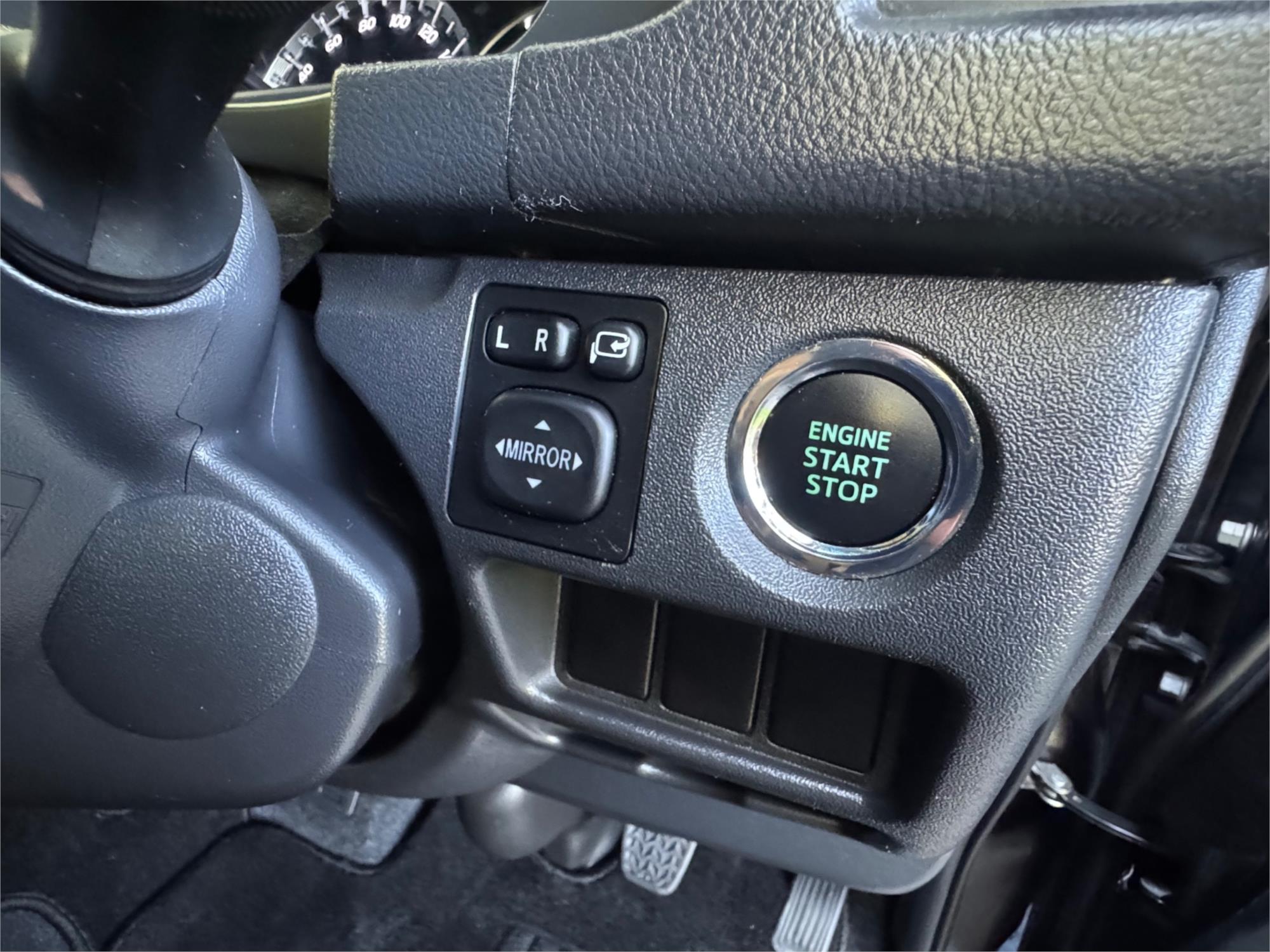 2017 TOYOTA HIACE 4WD LWB AUTOMATIC VAN