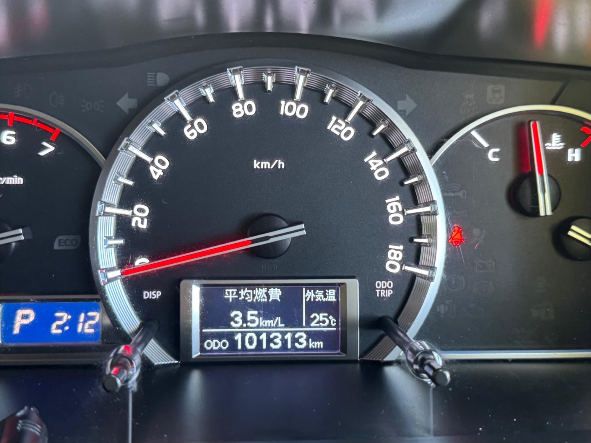 2017 TOYOTA HIACE 4WD LWB AUTOMATIC VAN