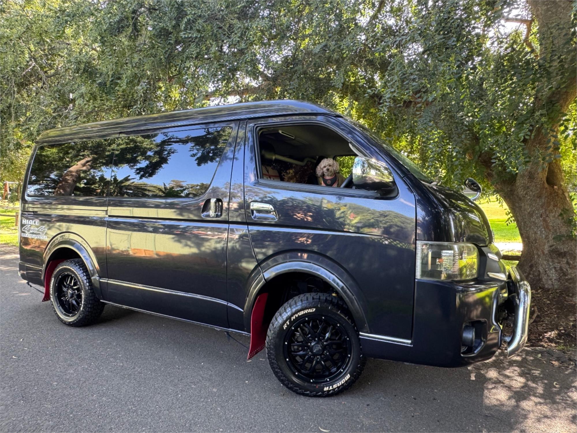 2017 TOYOTA HIACE 4WD LWB AUTOMATIC VAN