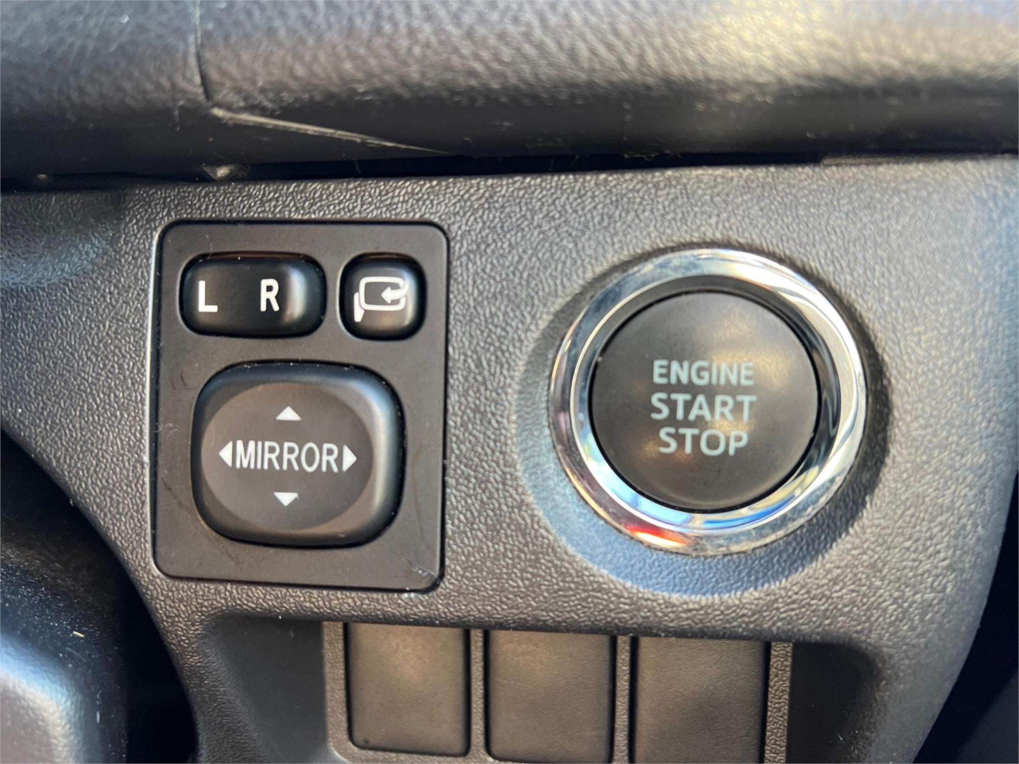 2017 TOYOTA HIACE 4WD LWB AUTOMATIC VAN