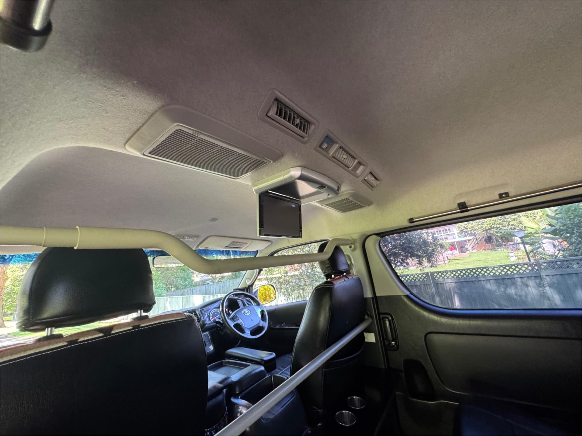 2017 TOYOTA HIACE 4WD LWB AUTOMATIC VAN