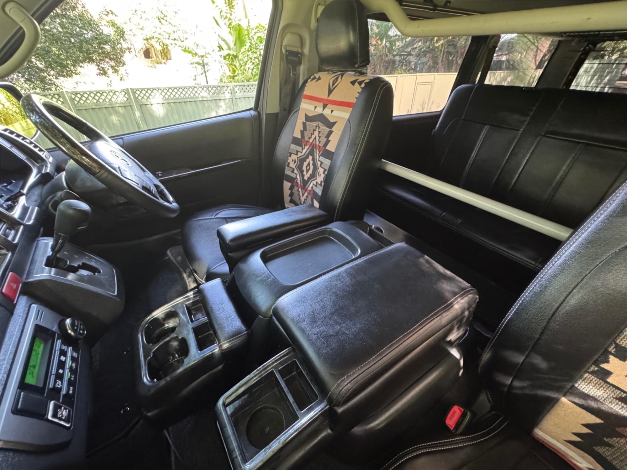 2017 TOYOTA HIACE 4WD LWB AUTOMATIC VAN