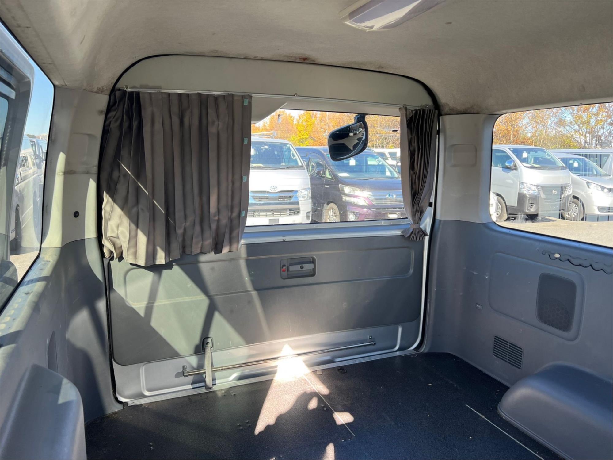 2007 TOYOTA HIACE TRH216R VAN