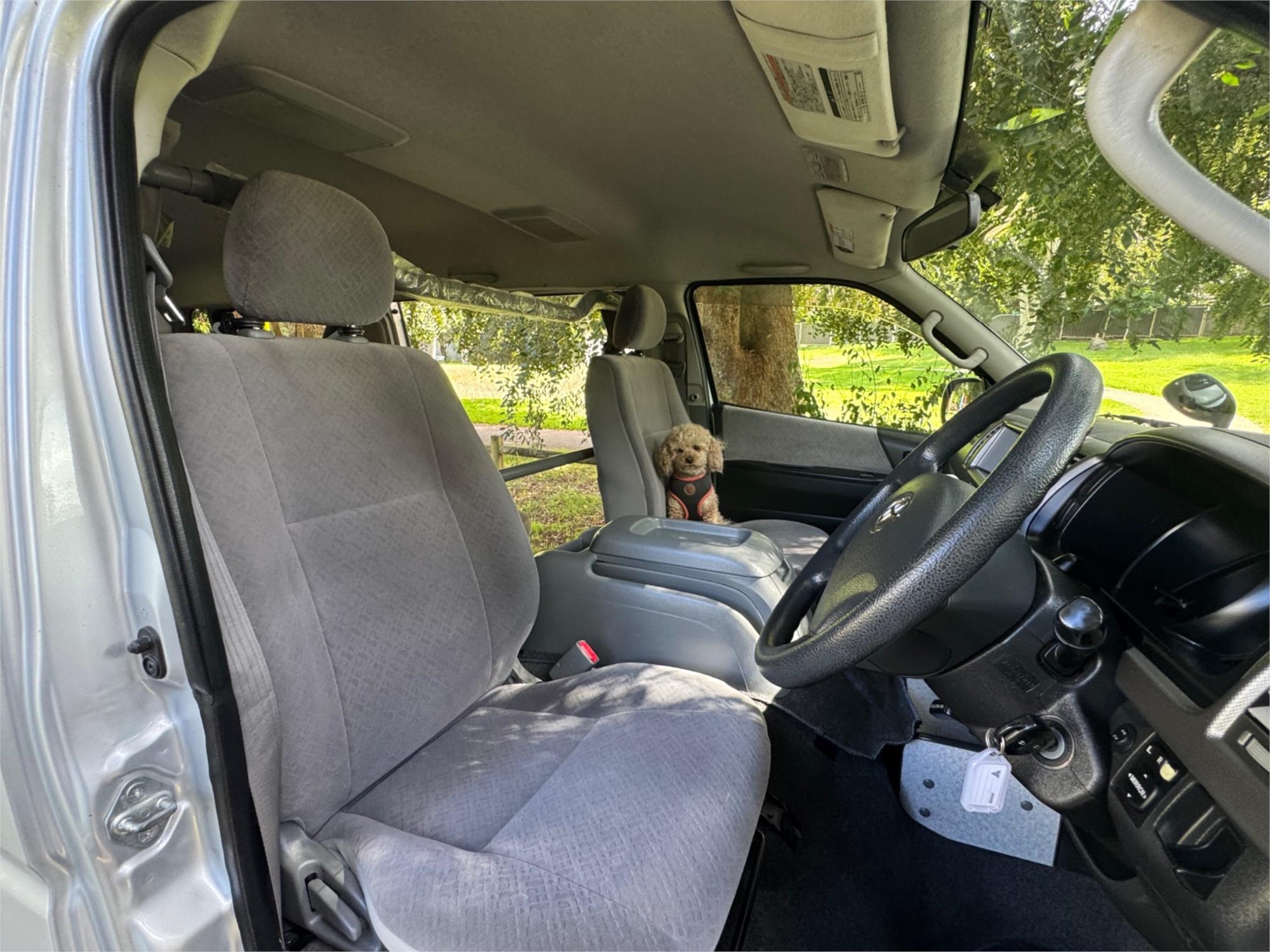 2007 TOYOTA HIACE TRH216R VAN
